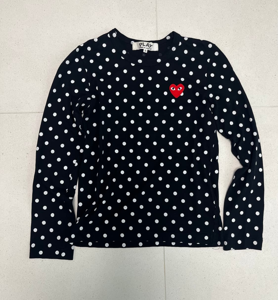꼼데가르송 플레이 레드와펜 도트 롱슬리브 (made in Japan) 상품이미지3