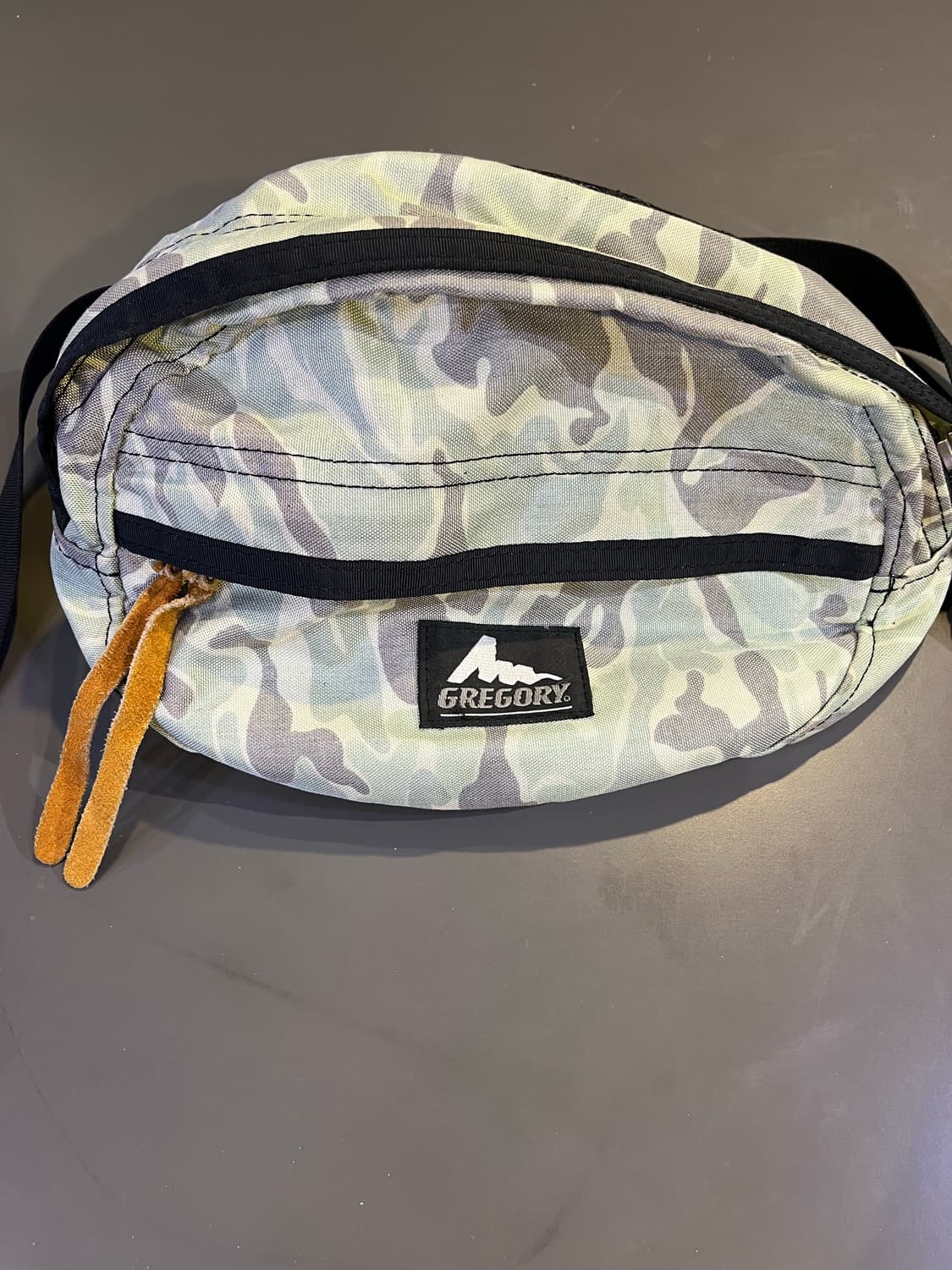 그레고리 구형 로고 테일메이트 상품이미지1