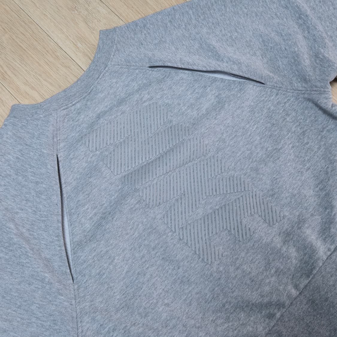 M) 나이키 우먼 뒷트임 루즈핏 크롭 맨투맨 상품이미지7