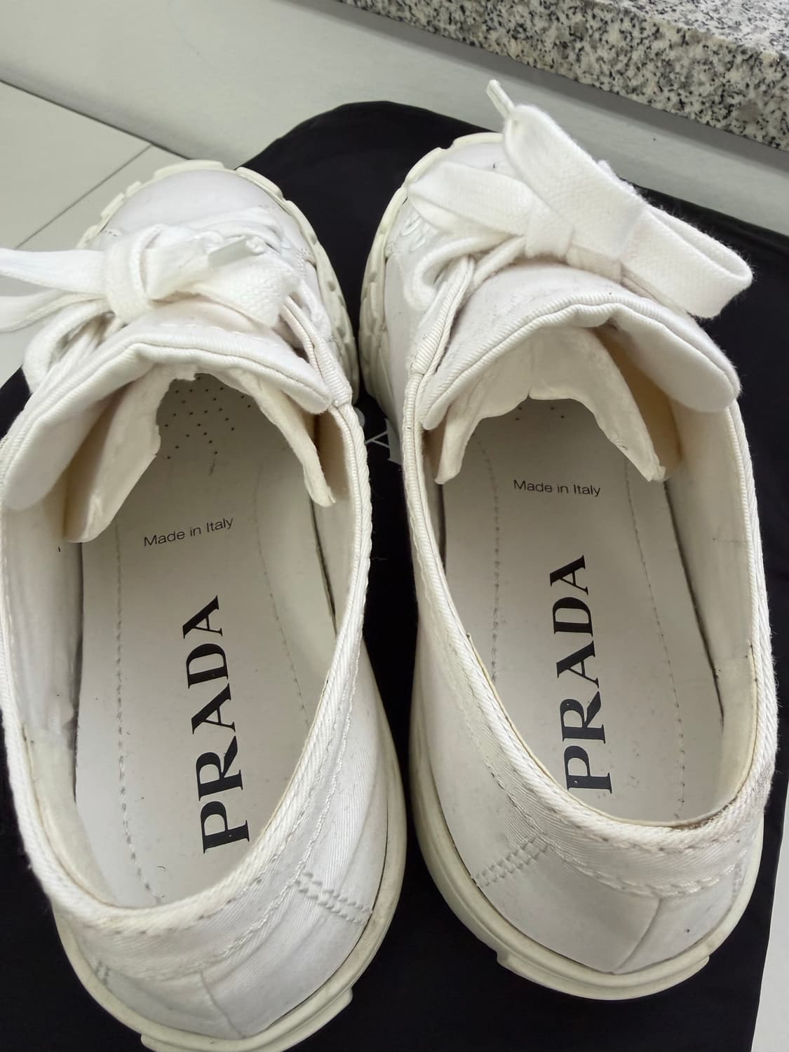 정품) 프라다 개버딘 스니커즈 화이트 37 풀구성 상품이미지8