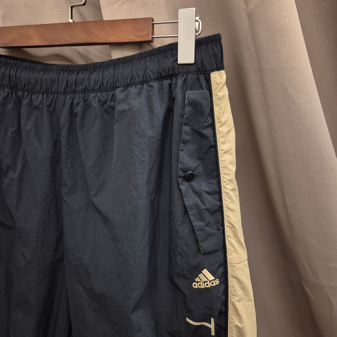 아디다스 워딩 우븐 팬츠 XL 상품이미지2