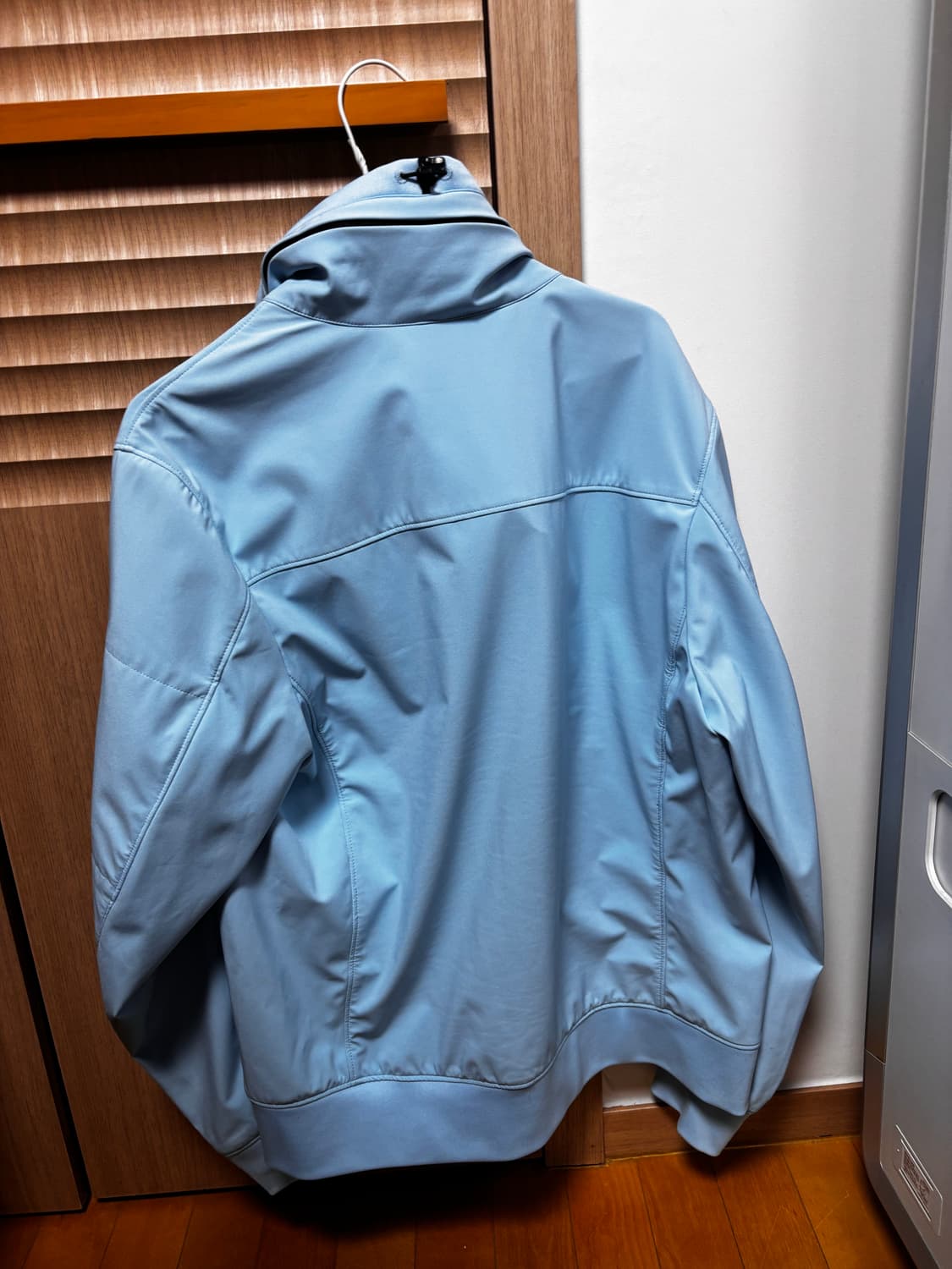 Cp컴퍼니 바람막이 하늘계 상품이미지2