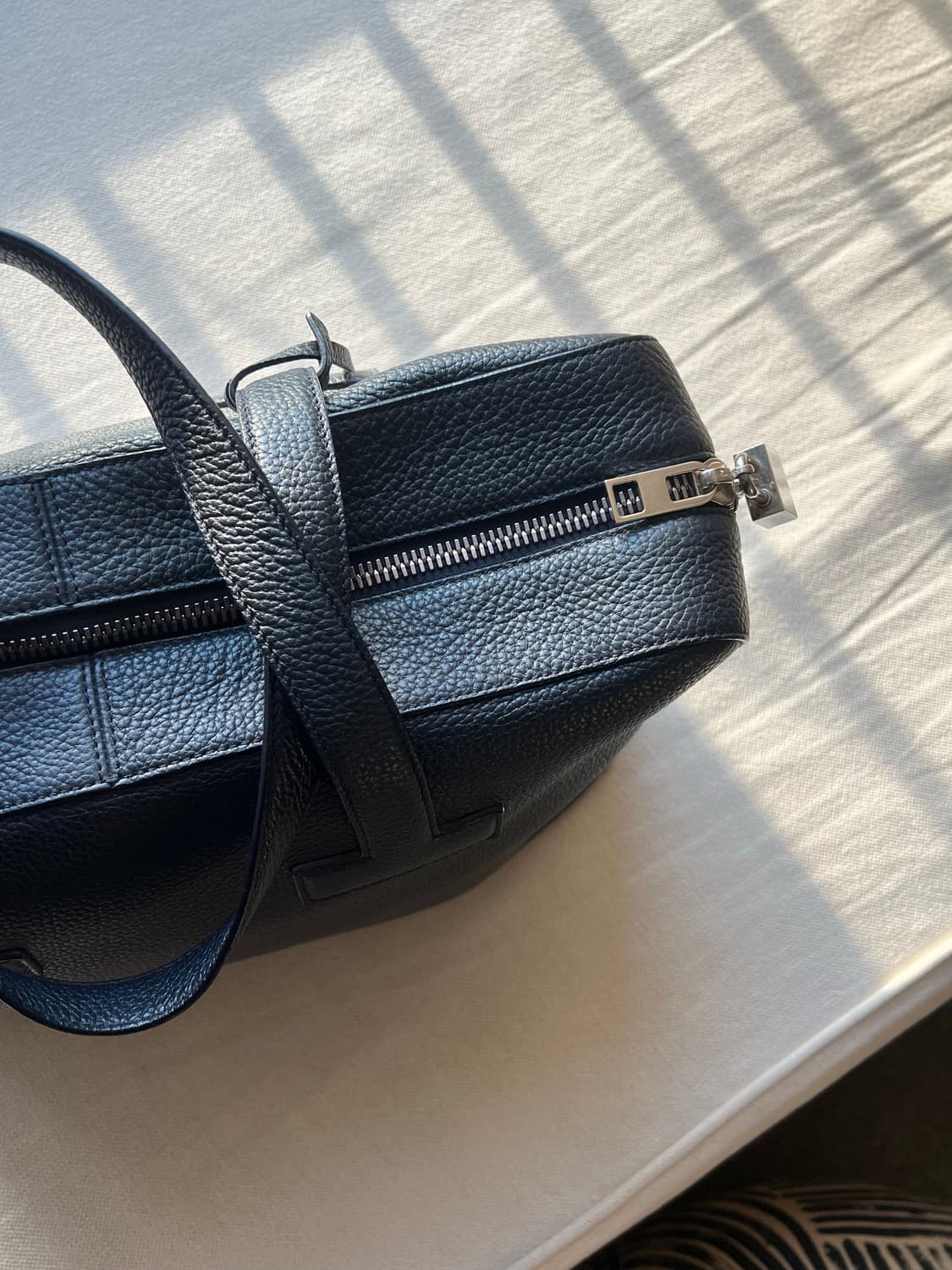 톰포드 브리프 케이스 레더 네이비  상품이미지6