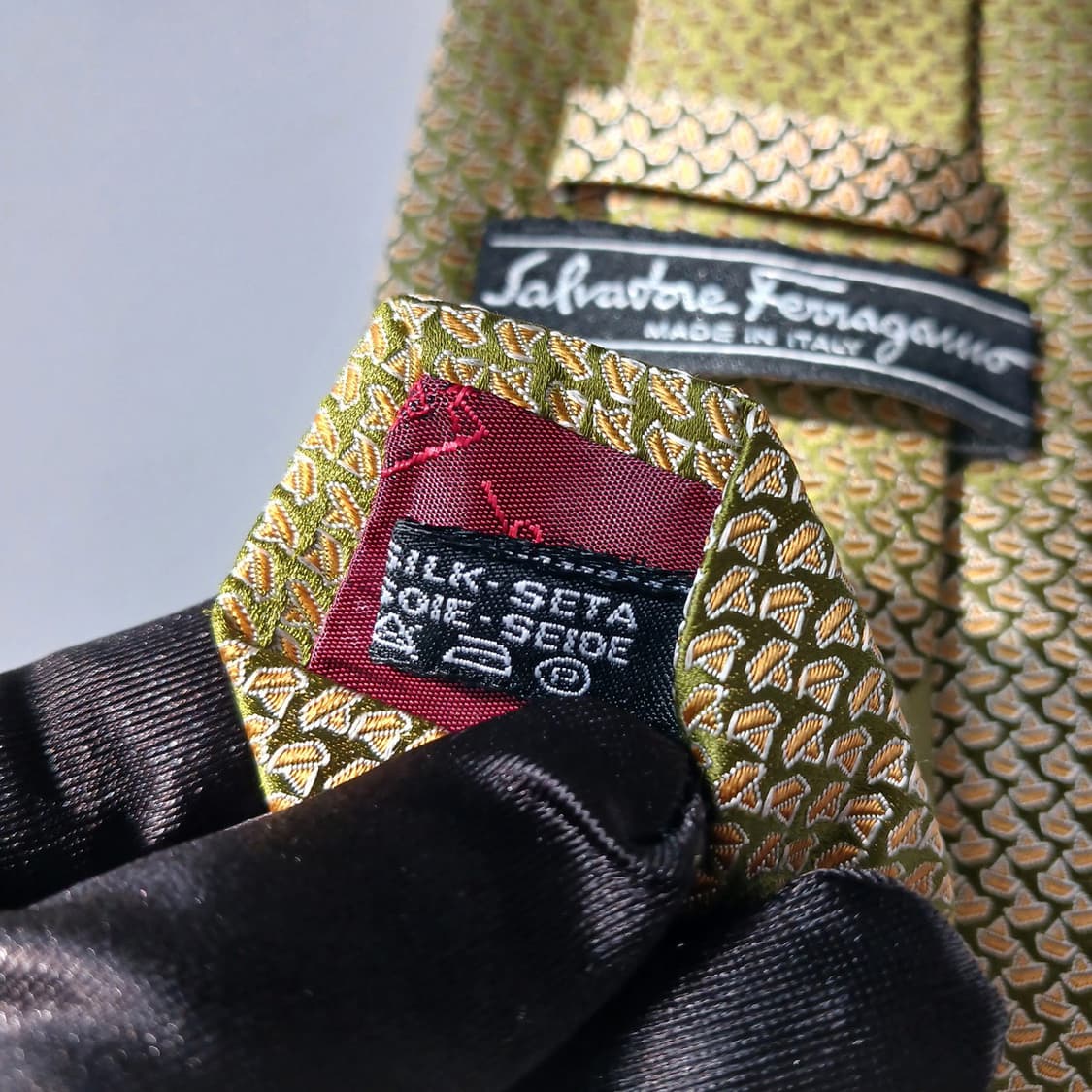 살바토레 페라가모 실크 패턴 넥타이 9.2cm S~A+등급 E757
 상품이미지10