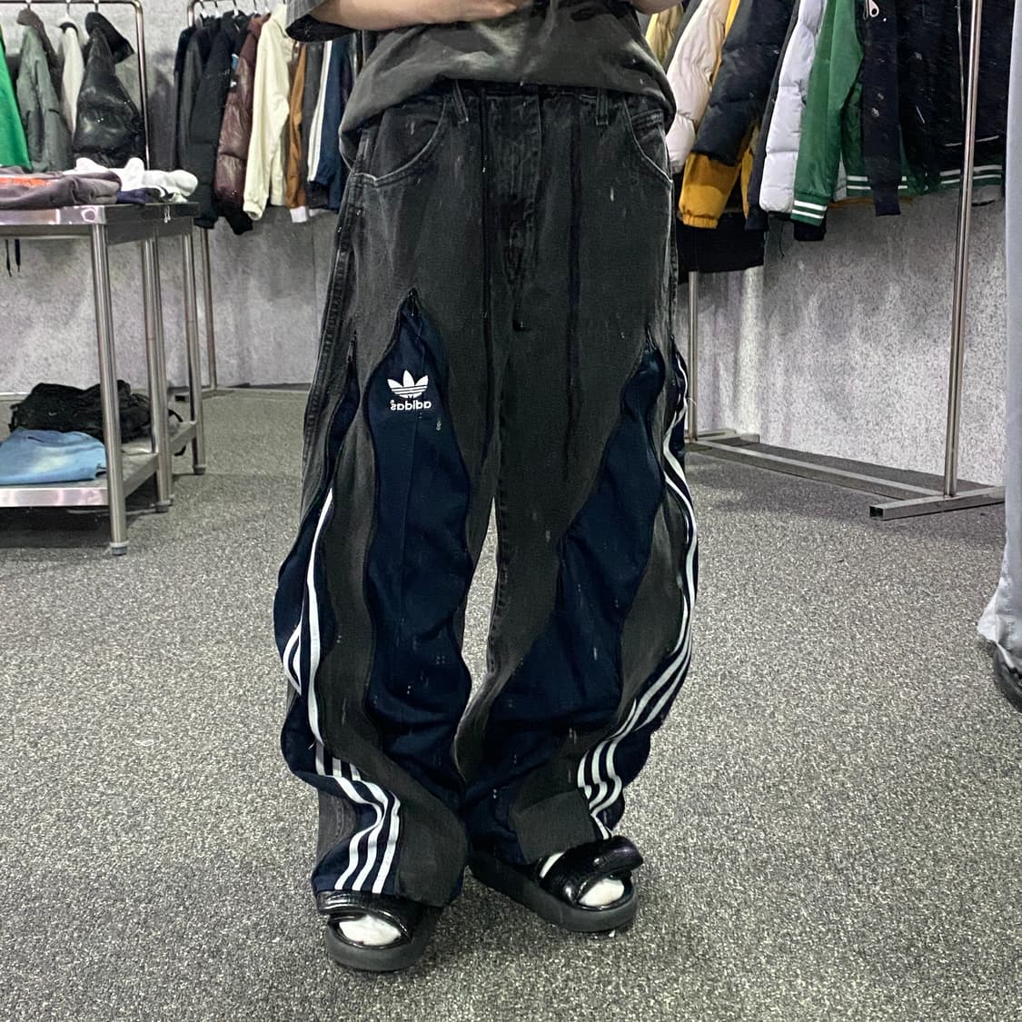 아디다스 커스텀 데님 믹스업 팬츠 B2991 상품이미지1