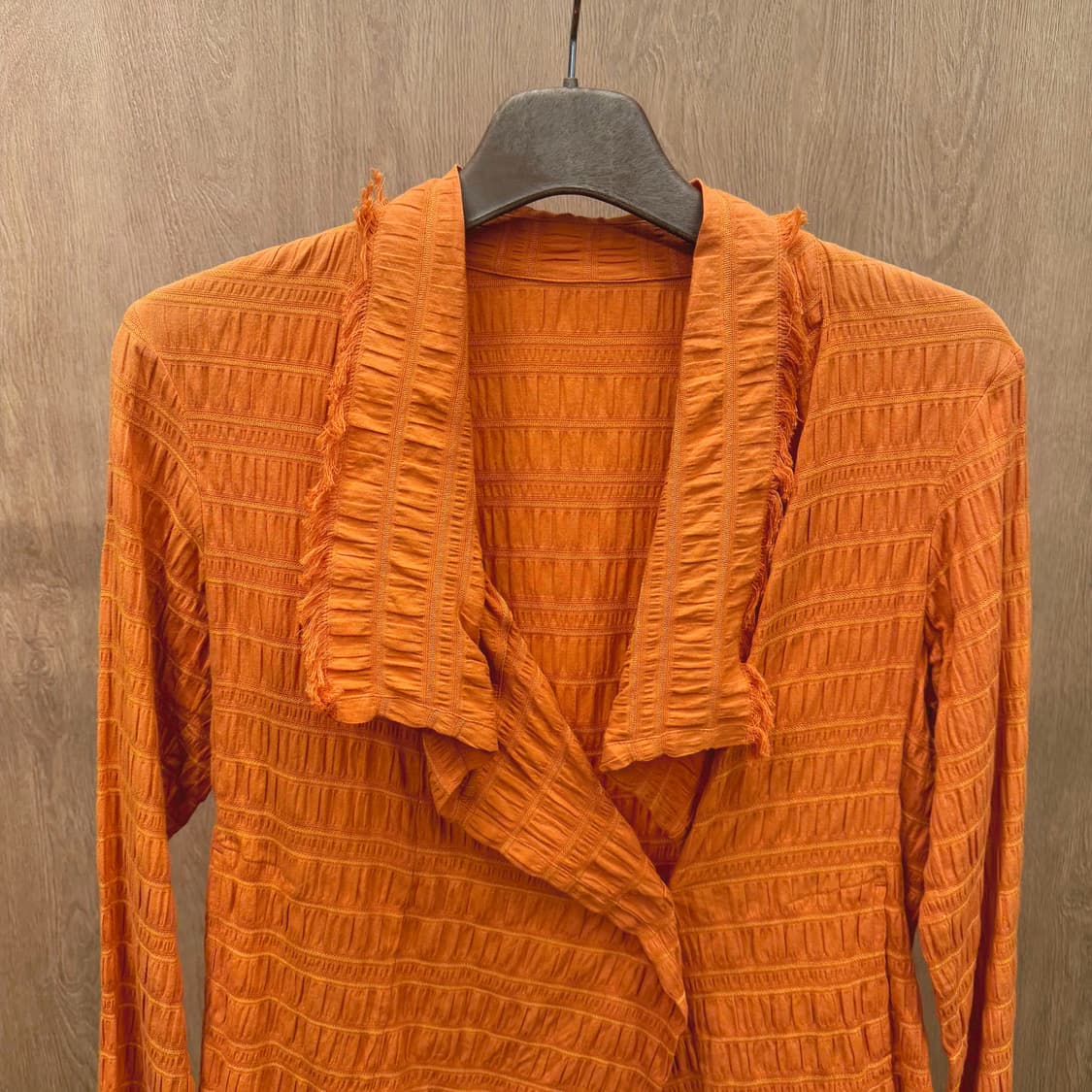 빈티지 코튼 가디건 스트라이프 패턴 셔링 싱글 버틀 클로징 디테일 오렌지 상품이미지4