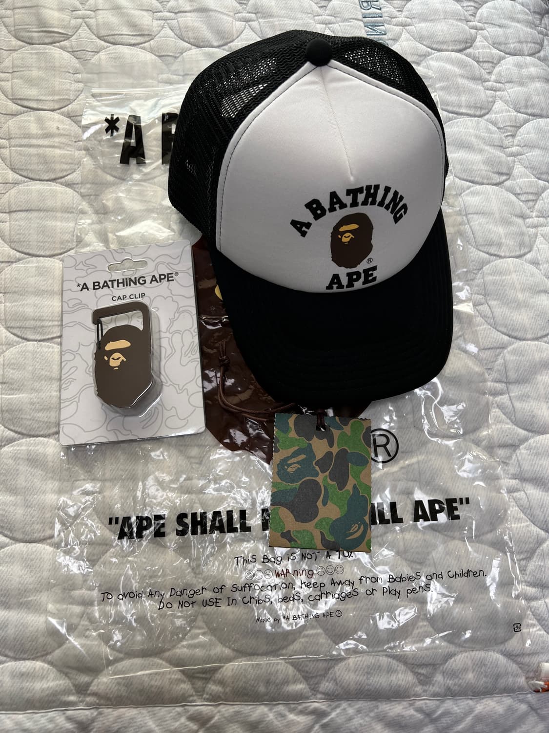 베이프 컬리지 매쉬캡 블랙 상품이미지1