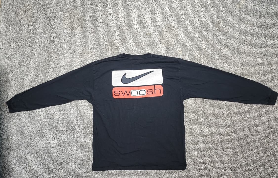 [110] 나이키 스우시 블랙 긴팔 티셔츠 상품이미지2