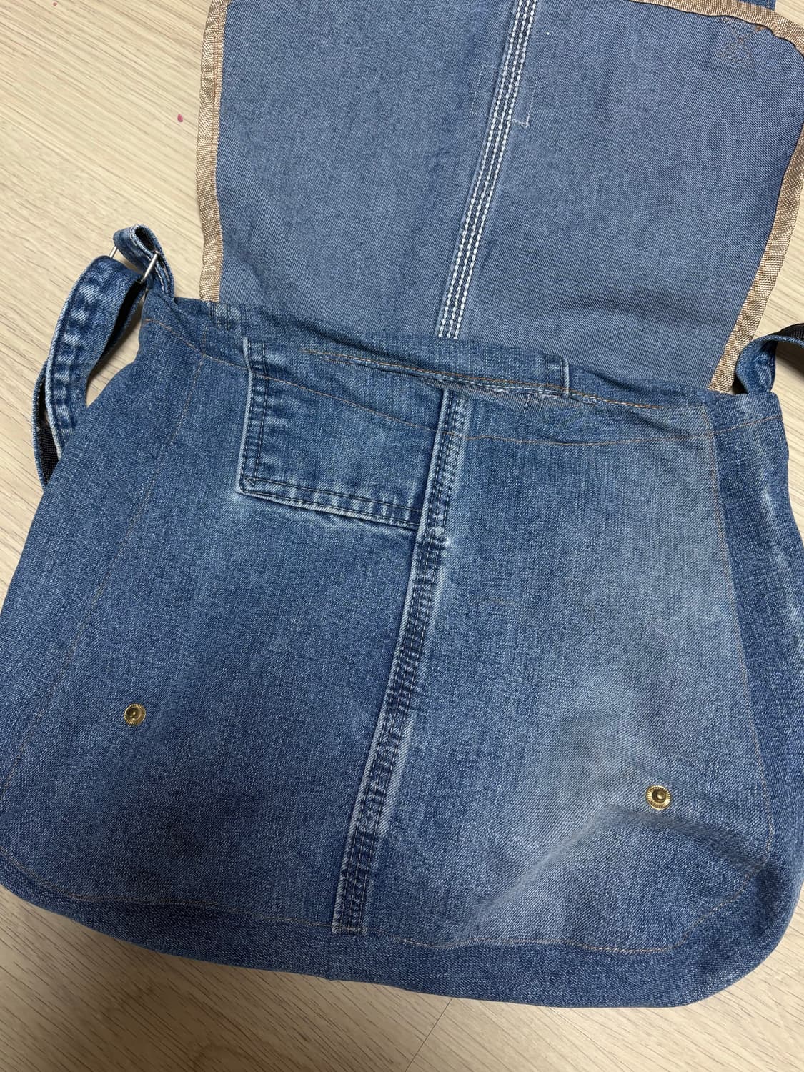 칼하트 데님 크로스백 상품이미지3