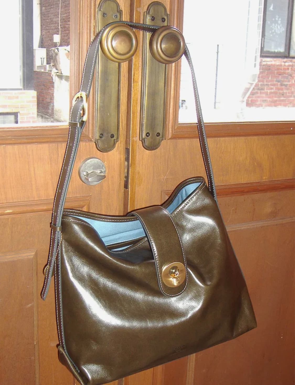 옴니포턴트 토트백 카키 상품이미지2