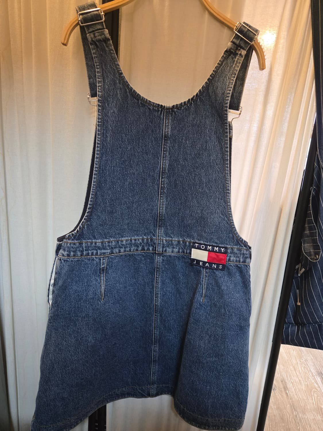 타미진 데님 멜빵 원피스입니다 상품이미지3