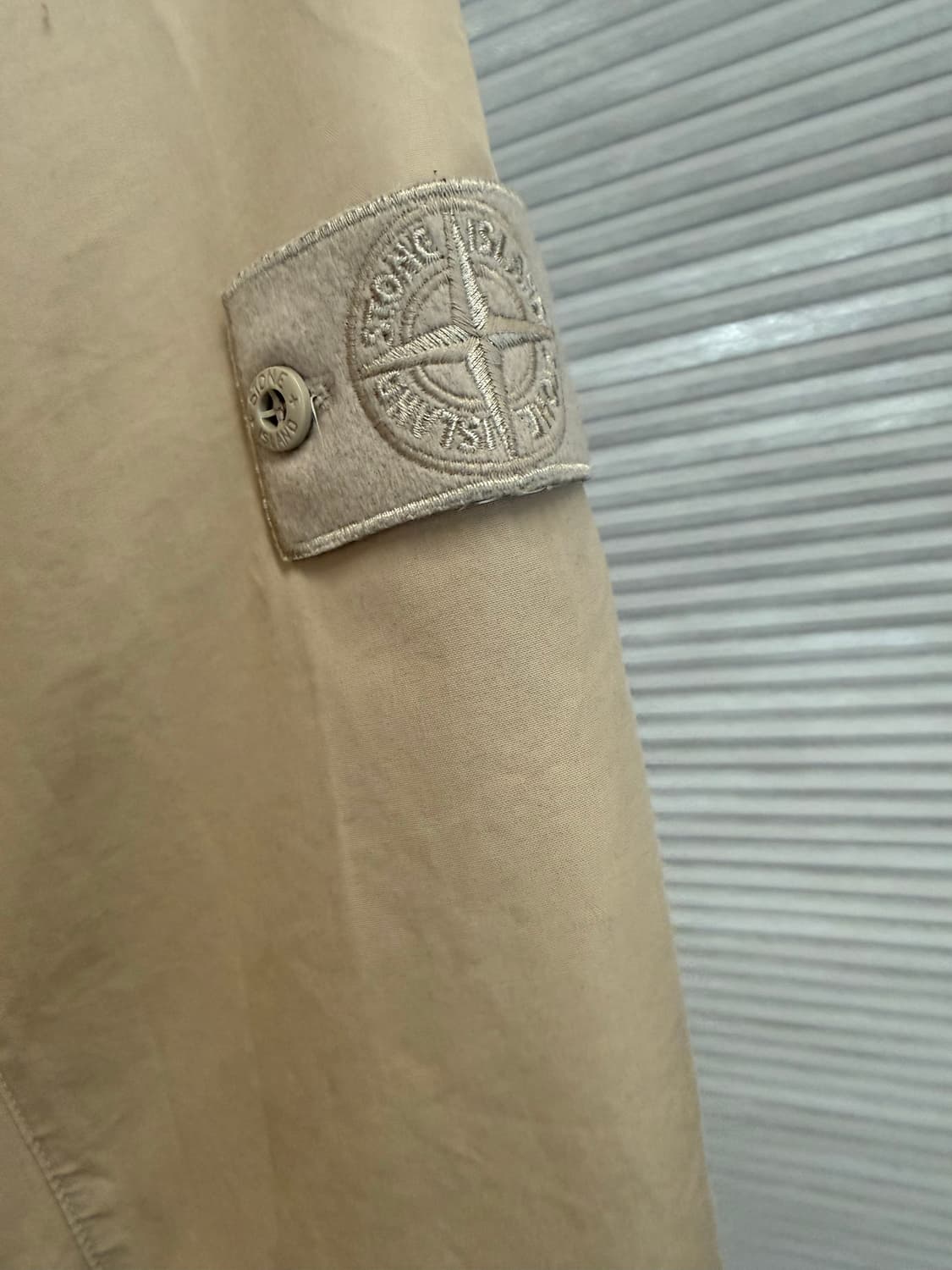 스톤아일랜드 고스트피스 라이트 자켓 상품이미지2