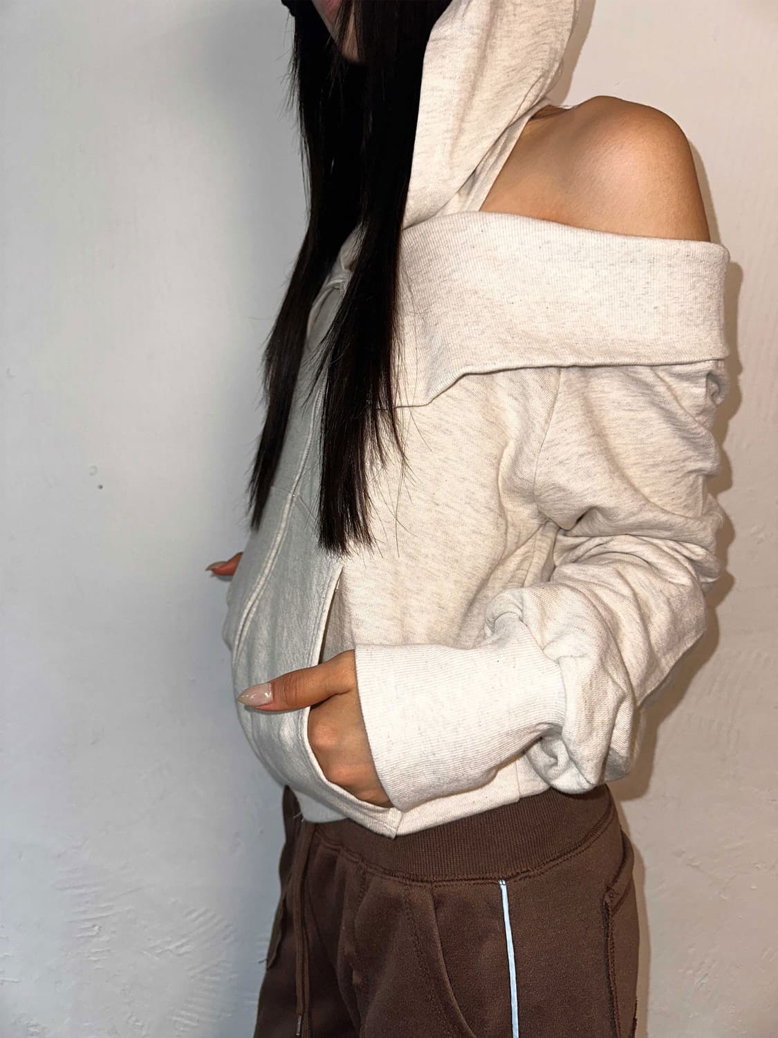 택포) Off shoulder hoodie zip-up 상품이미지4