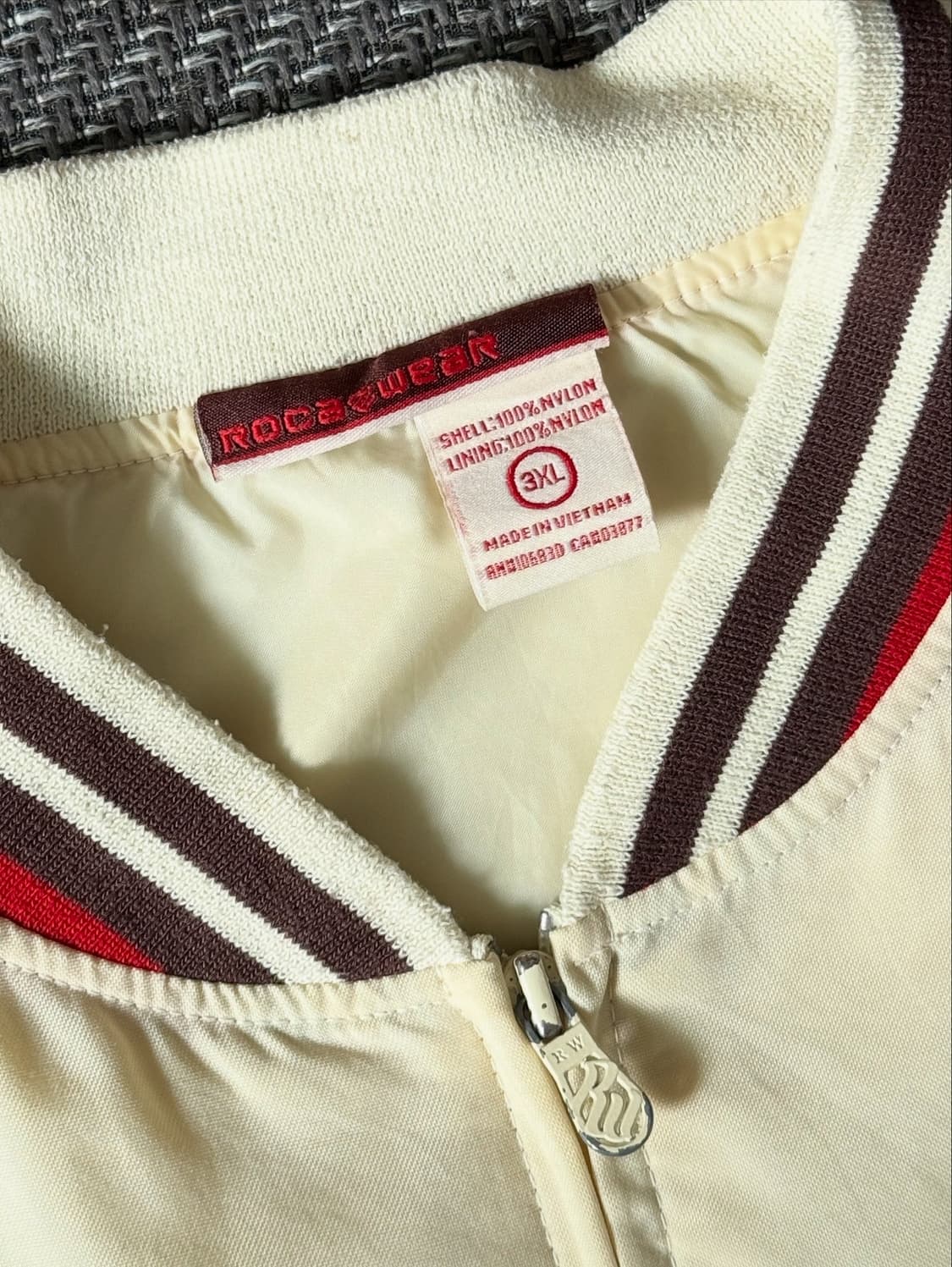 ROCA WEAR 5주년 기념 빈티지 나일론 바시티 자켓 (110-) 상품이미지3