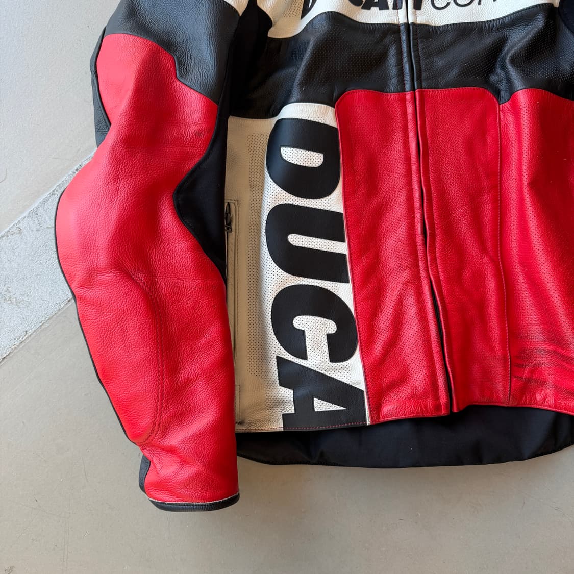 두가티 코르세 레더 레이싱 자켓 상품이미지5