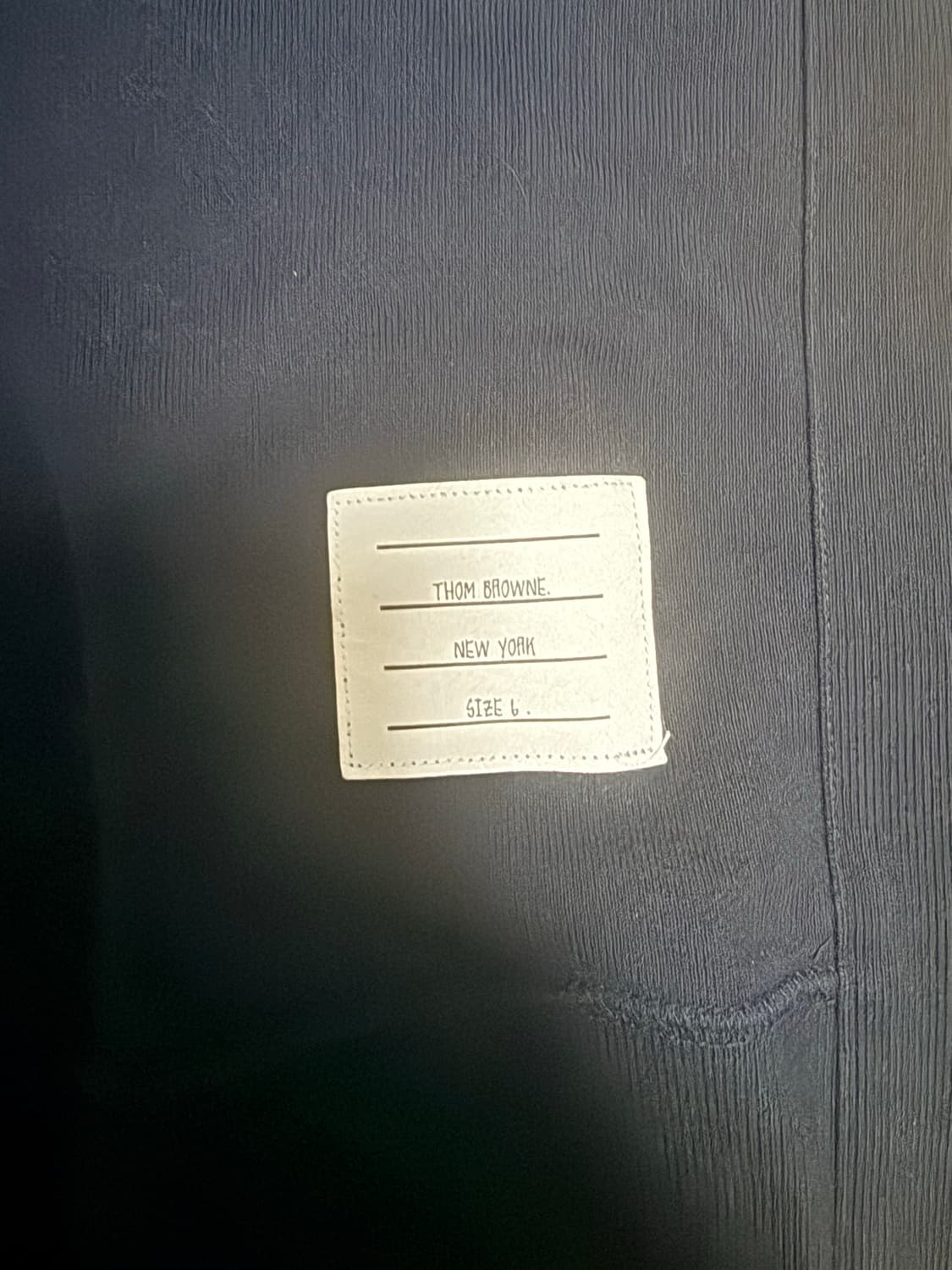 톰브라운 사선 완장 맨투맨 네이비 6사이즈 상품이미지2