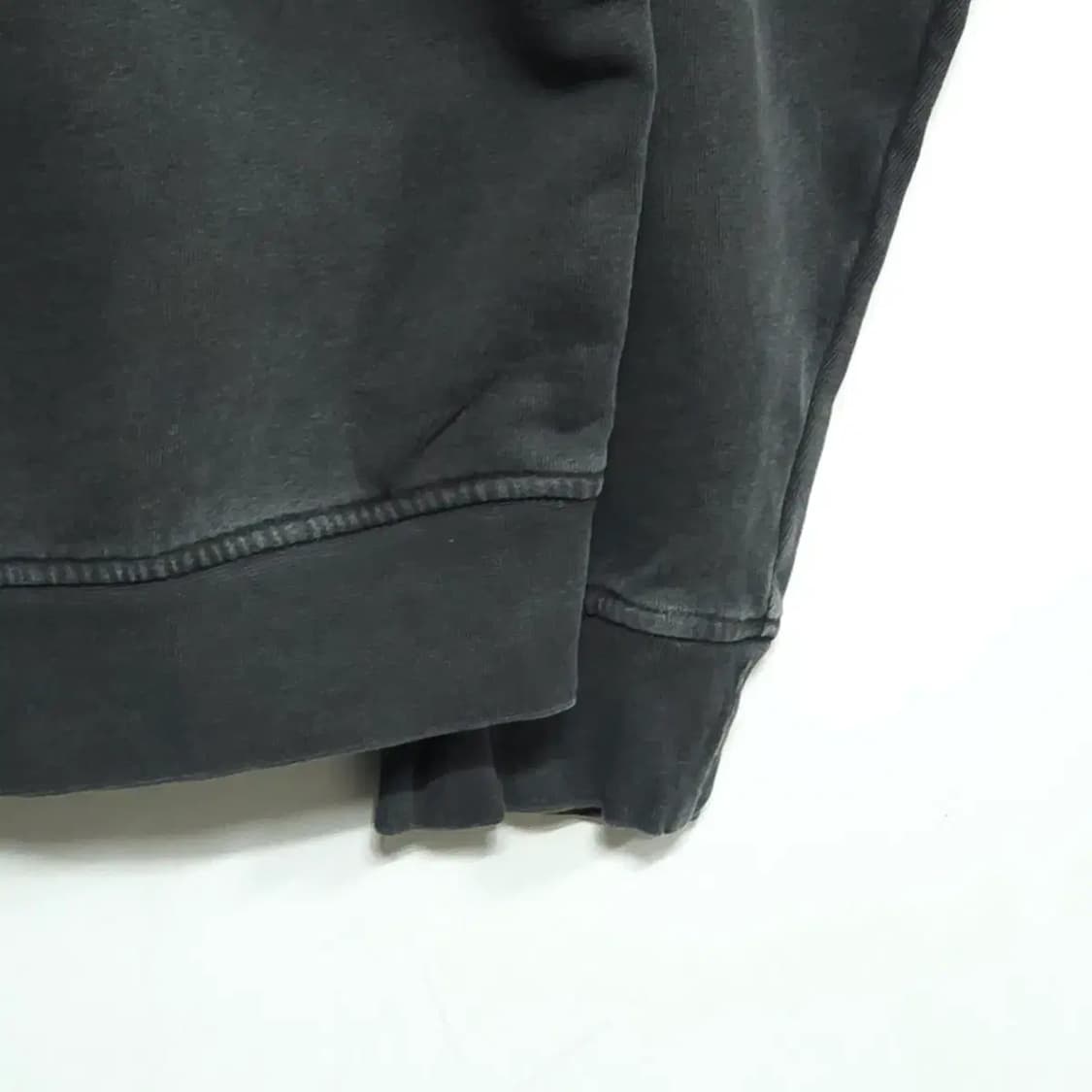 남녀공용)N21 넘버21 피그먼트 워싱 맨투맨 남녀공용 오버핏 상품이미지6