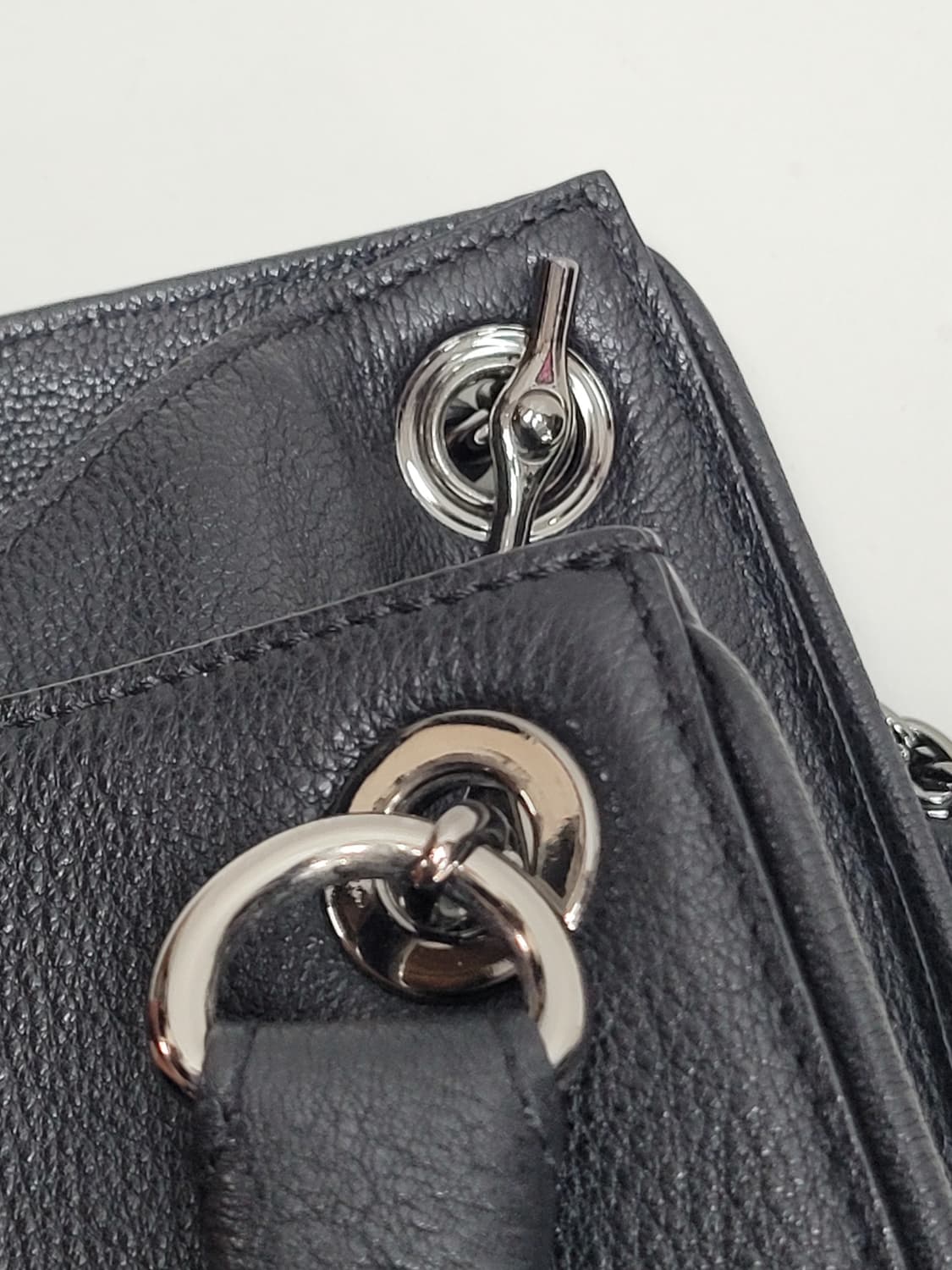 DAKS 닥스 DD로고 가죽 체인 숄더백 토트백 / 블랙
 상품이미지6