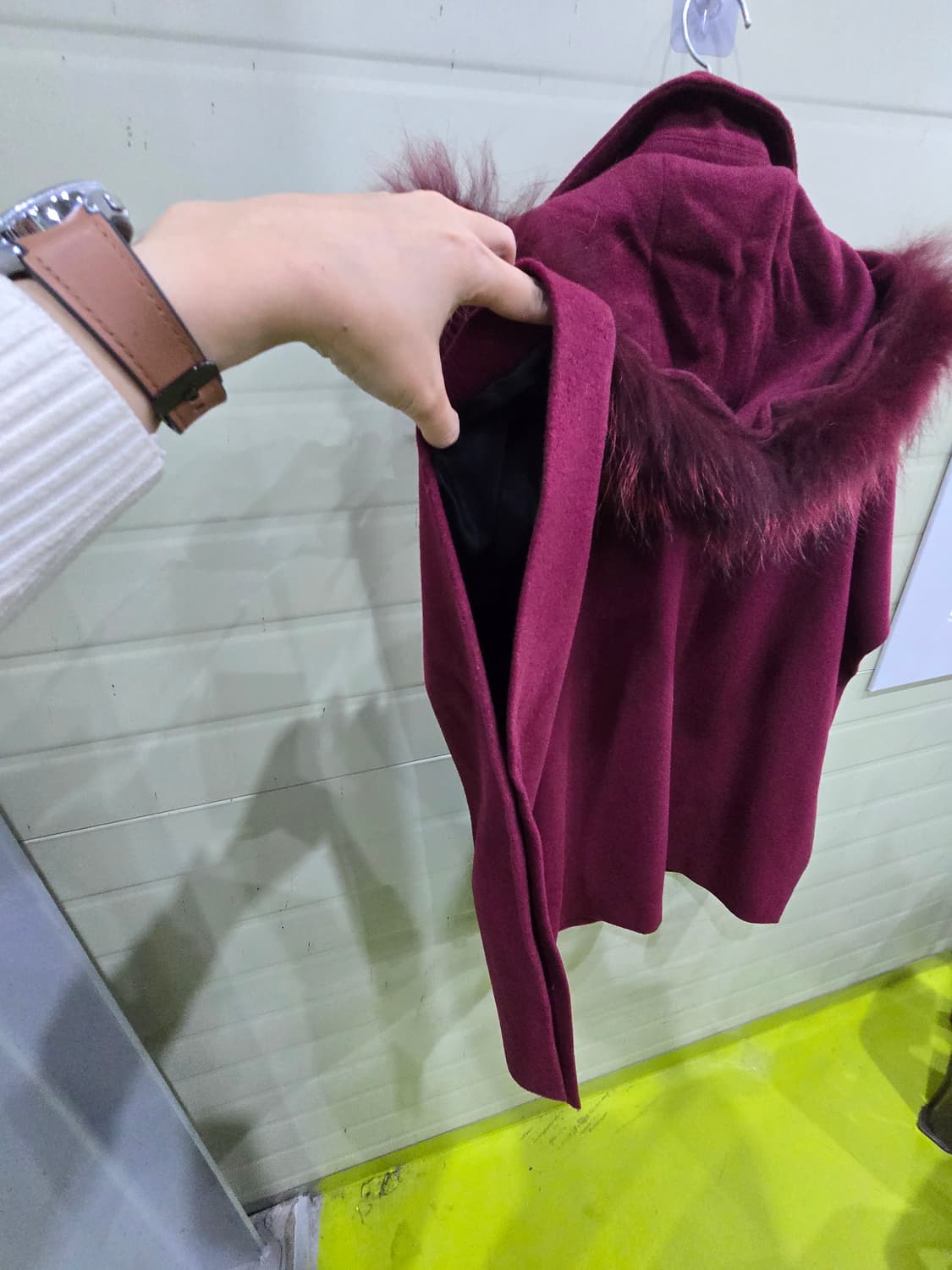 버건디 케이프 모직 코트 FREE 상품이미지4