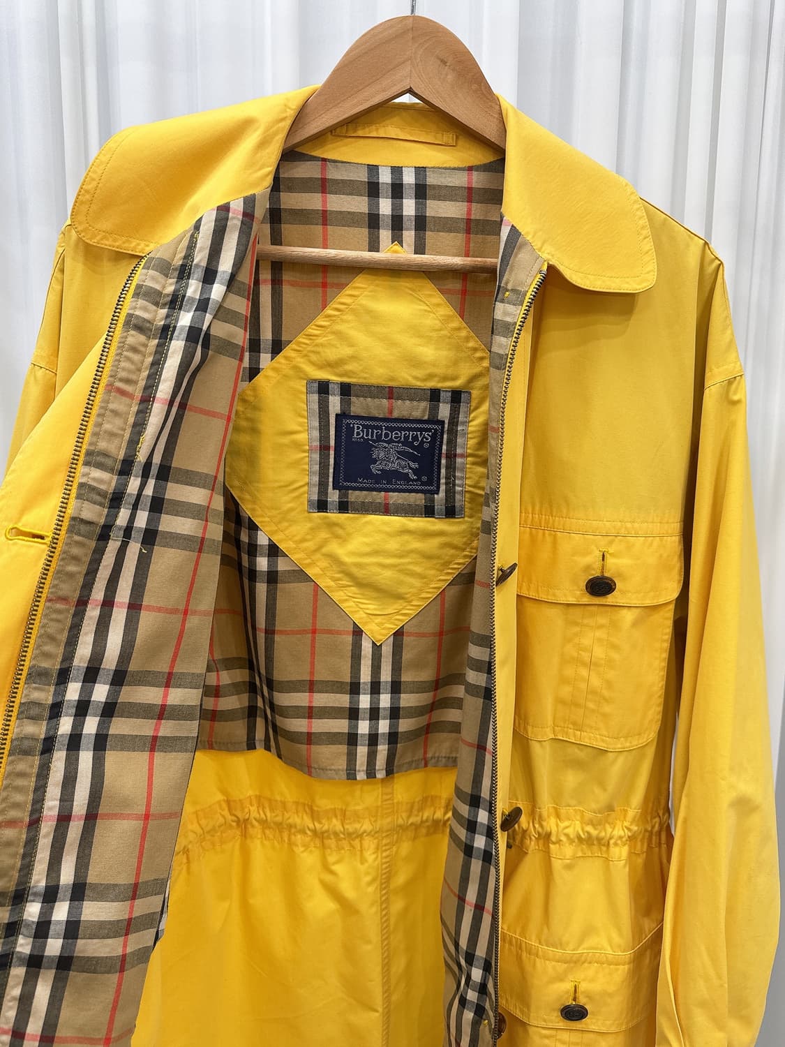버버리 옐로우 사파리 자켓 상품이미지1