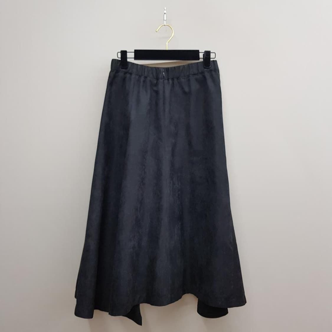 한섬 SJSJ 2023 턱 슬릿 플레어 스커트 64-94사이즈 상품이미지7