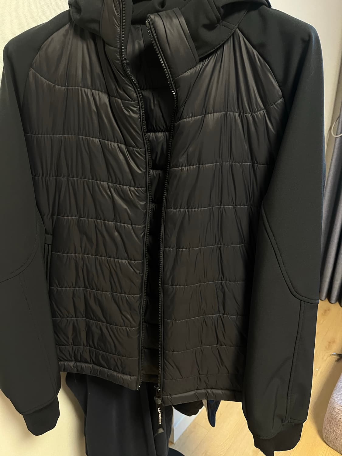 cp 컴퍼니 고글 패딩 급처 합니다 상품이미지1