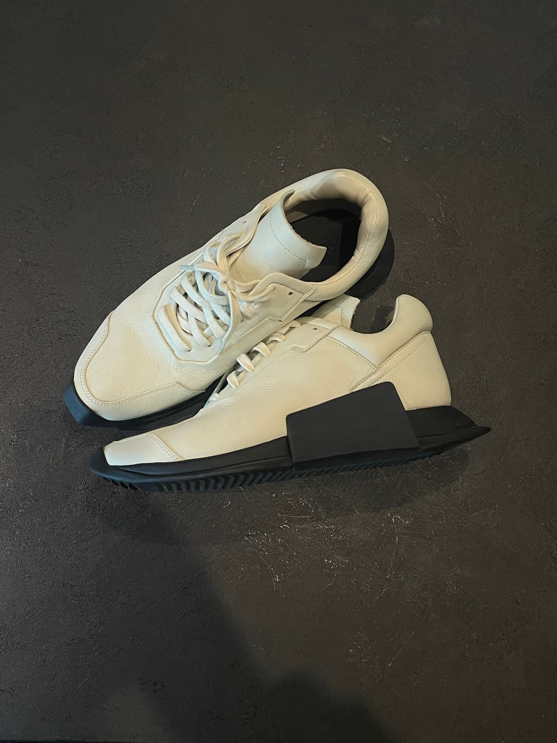 [41] 릭오웬스 x 아디다스 레벨 러너 상품이미지2