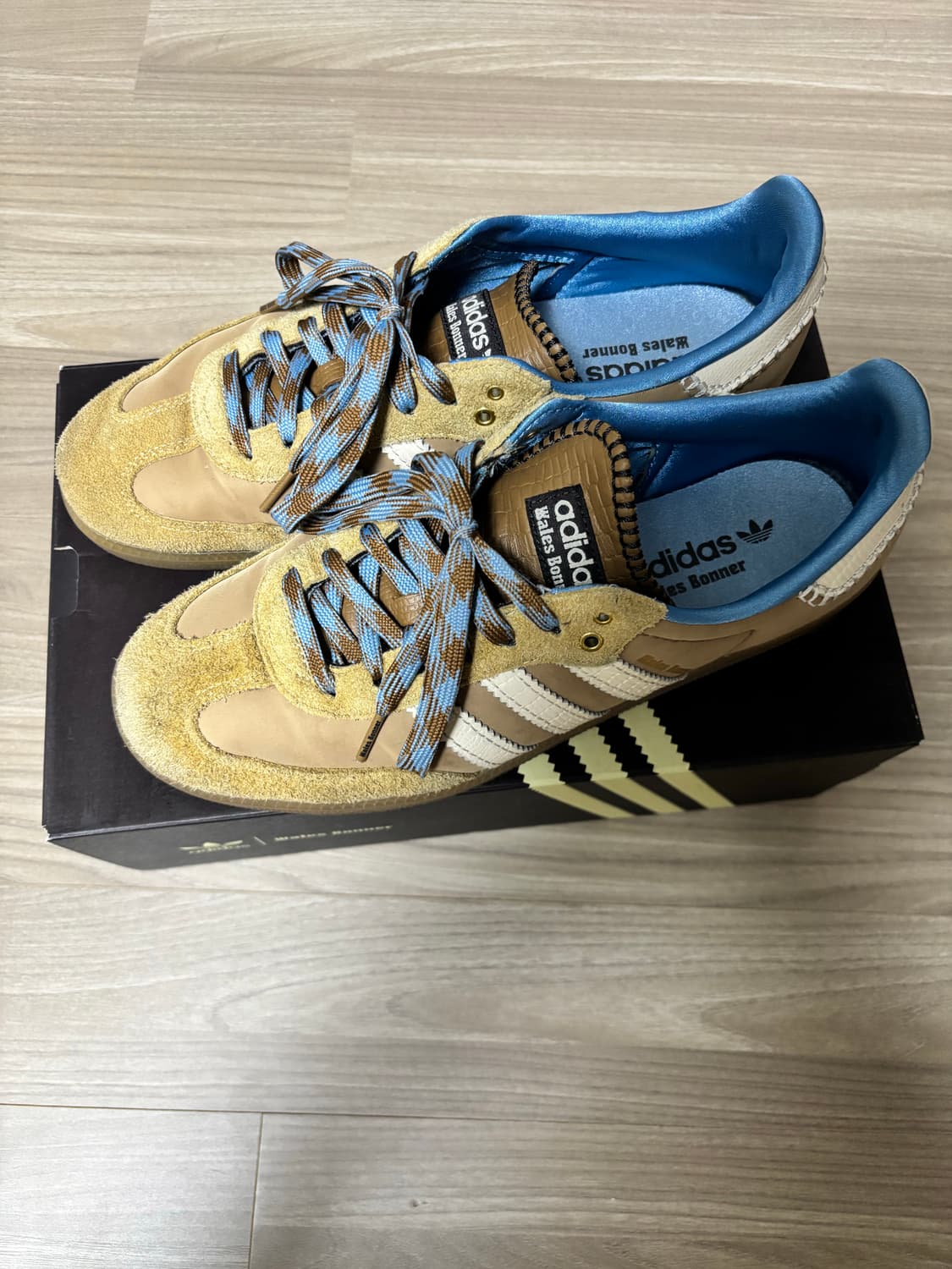 아디다스 웨일스 보너 삼바 서플라이어 컬러 원더화이트 상품이미지1