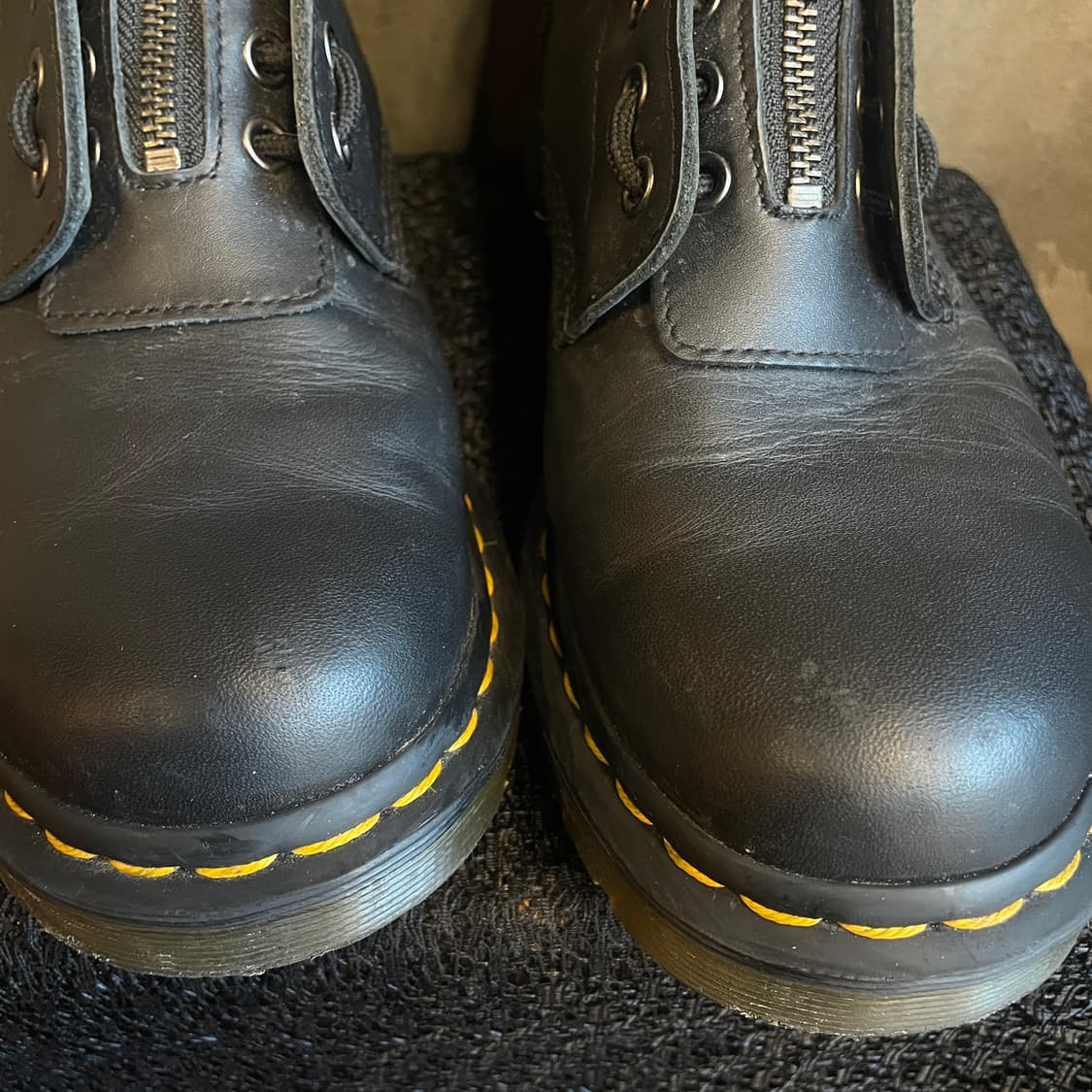 닥터마틴 1460 프론트 집 상품이미지2