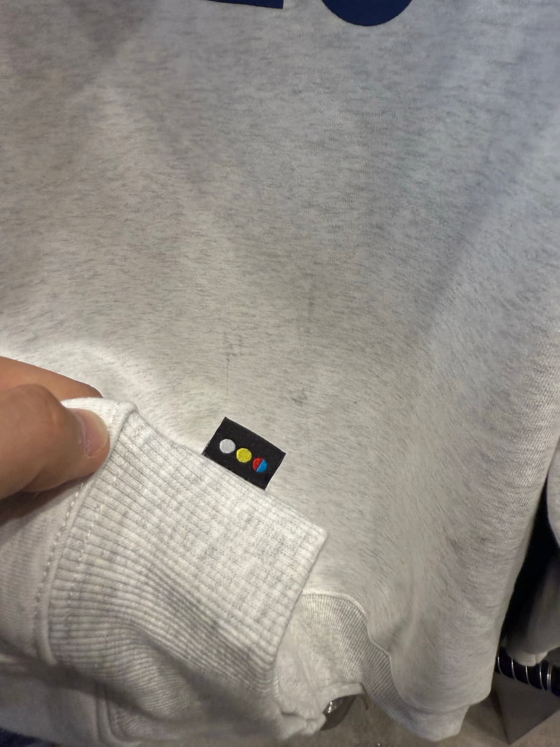 아이앱 스튜디오 후드티 라이트그레이 L 급처 상품이미지4