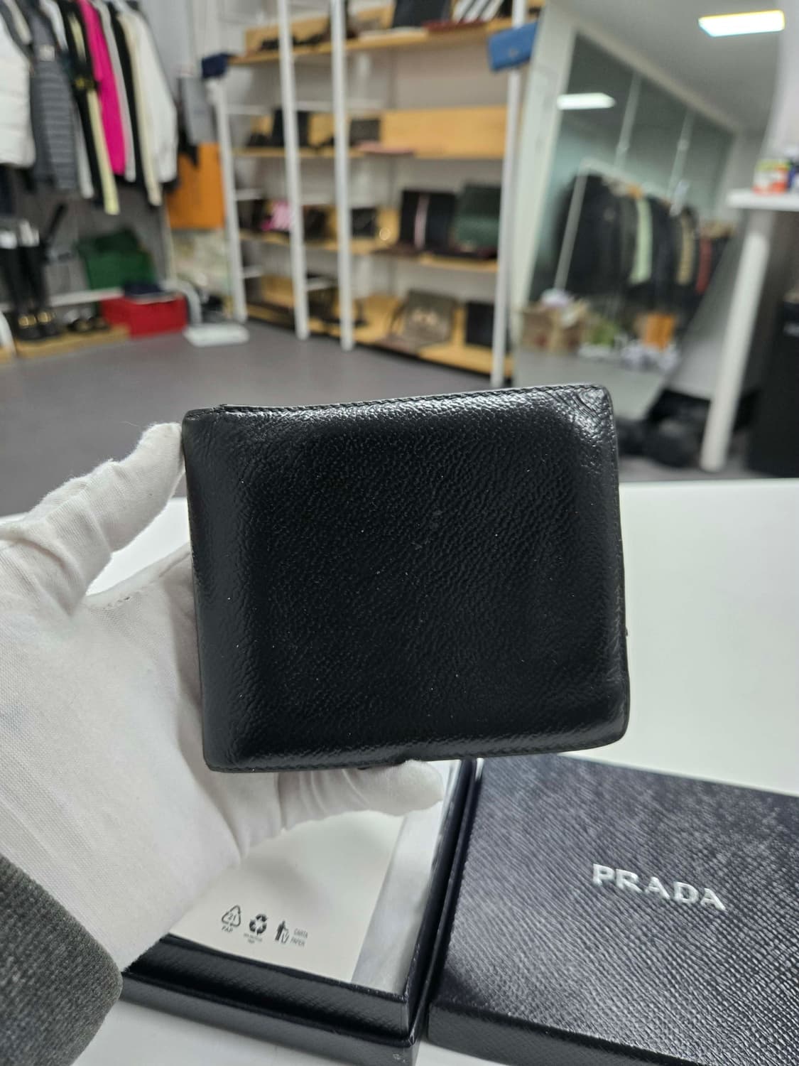 [A급컨디션]프라다 사피아노 반지갑 상품이미지1