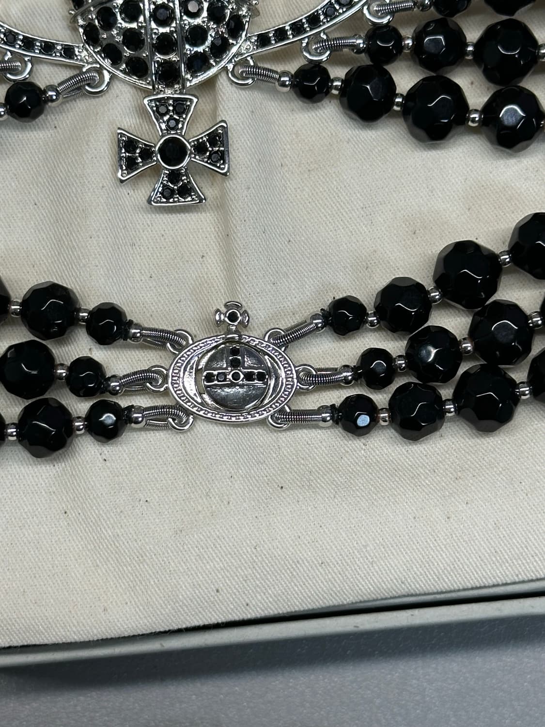 비비안 웨스트우드 메살린 쓰리 로우 초커 풀박스  상품이미지4