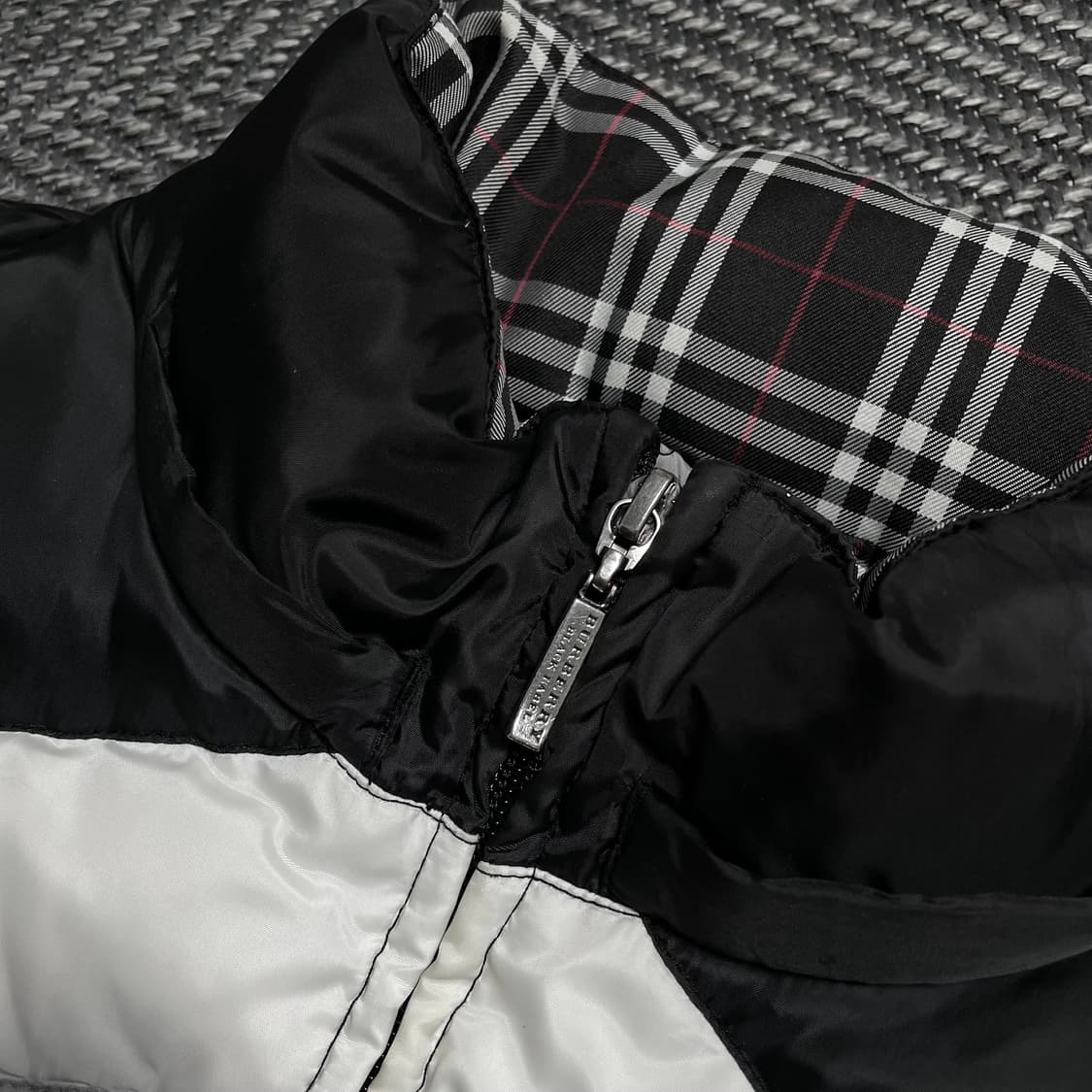 버버리 일본판 블랙 라벨 화이트 구스다운 베스트y 5660 상품이미지6