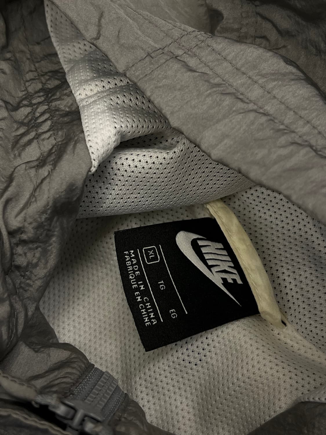 나이키 더블 스우시 바람막이 처분  상품이미지3