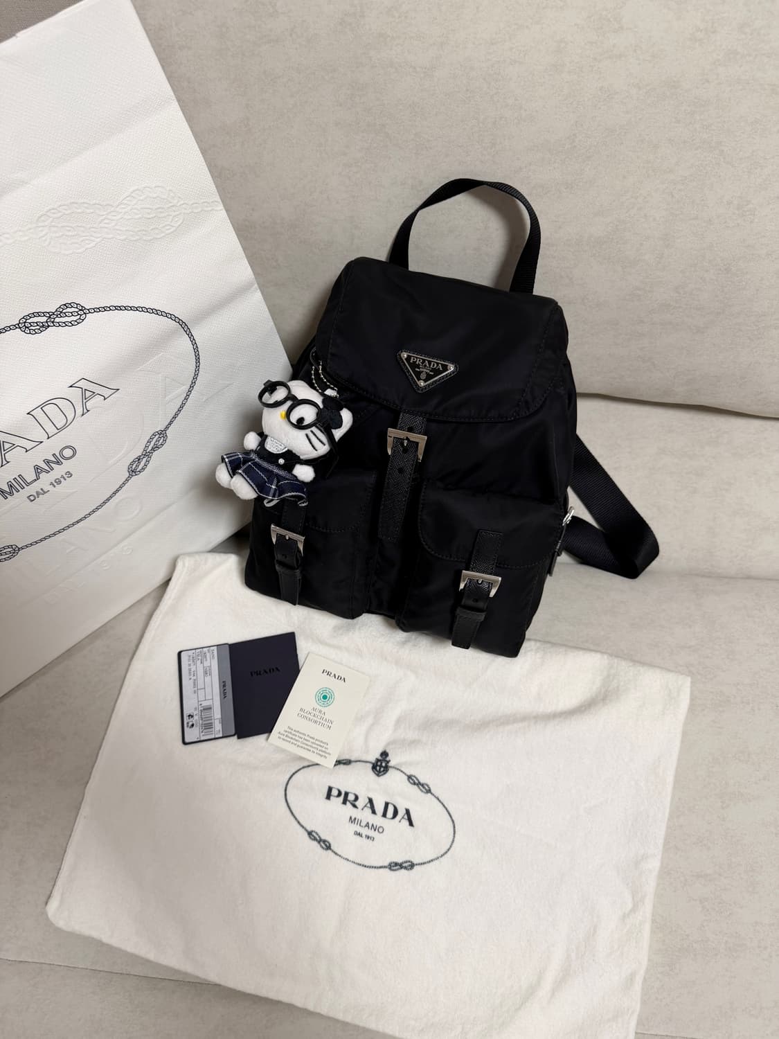 정품 프라다 백팩 스몰 신형 상품이미지1
