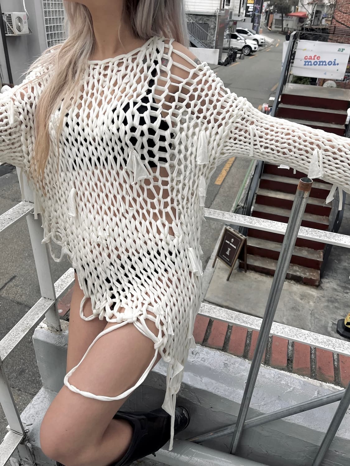 혜인서 화이트 오버핏 네트 니트 상품이미지4