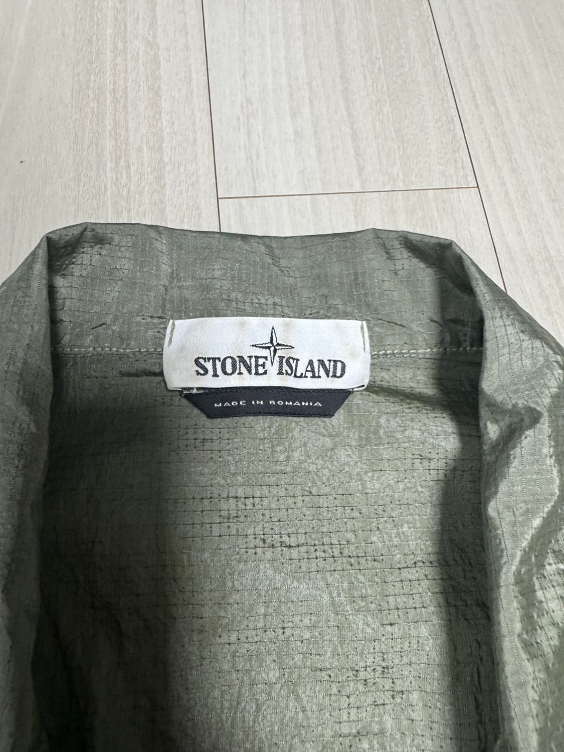 스톤아일랜드 나일론메탈 19ss 카키 xl사이즈 판매합니다. 상품이미지4