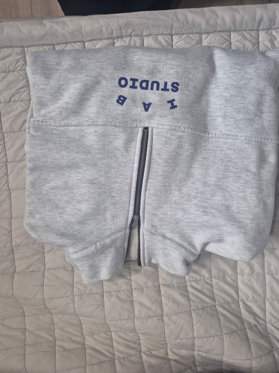 [L]아이앱 하프집업 상품이미지1