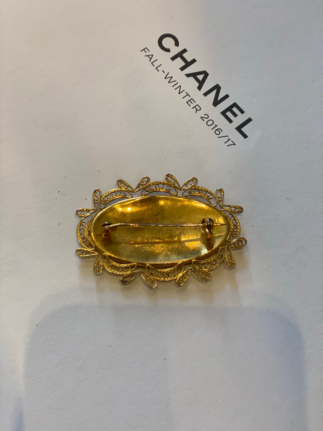 블랙 골드 오벌 브로치 상품이미지4