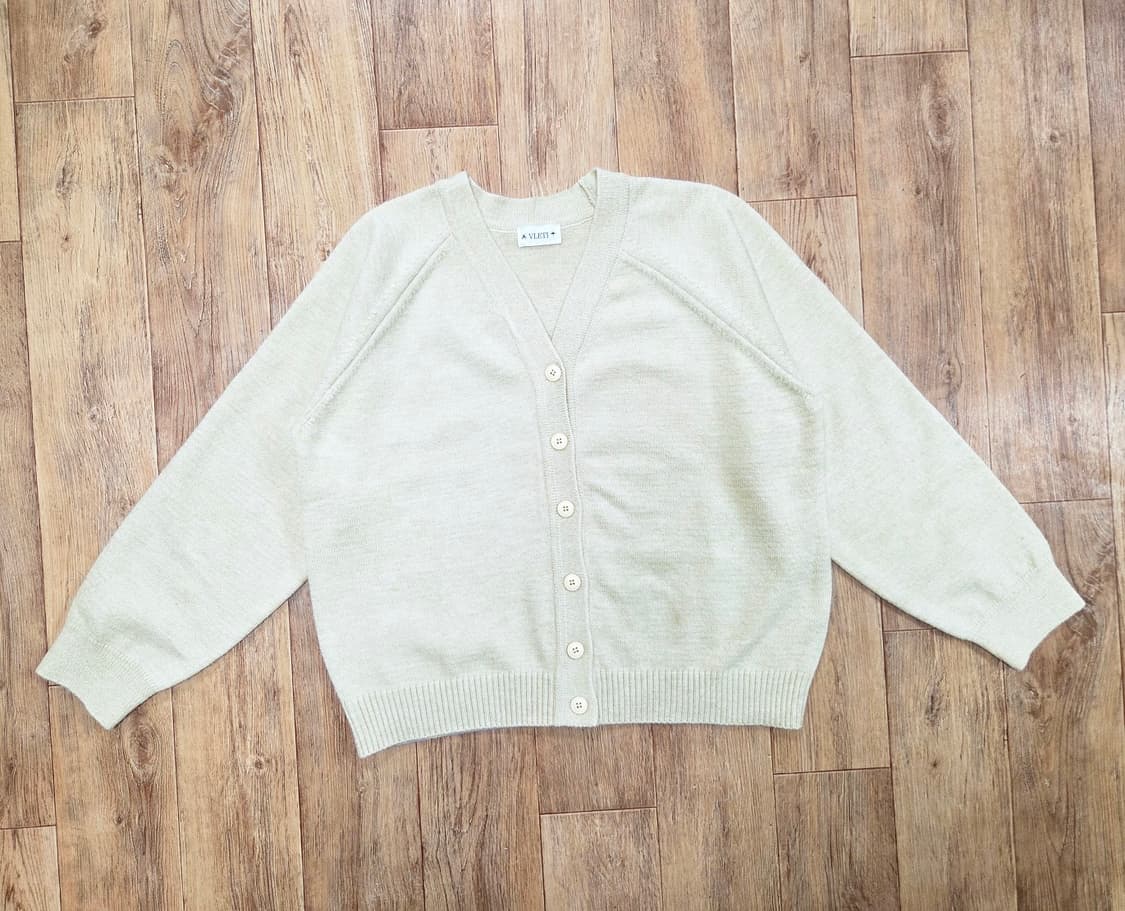 블레티(VLETI) 비스코스 V넥 니트가디건 프리사이즈 새상품 상품이미지4