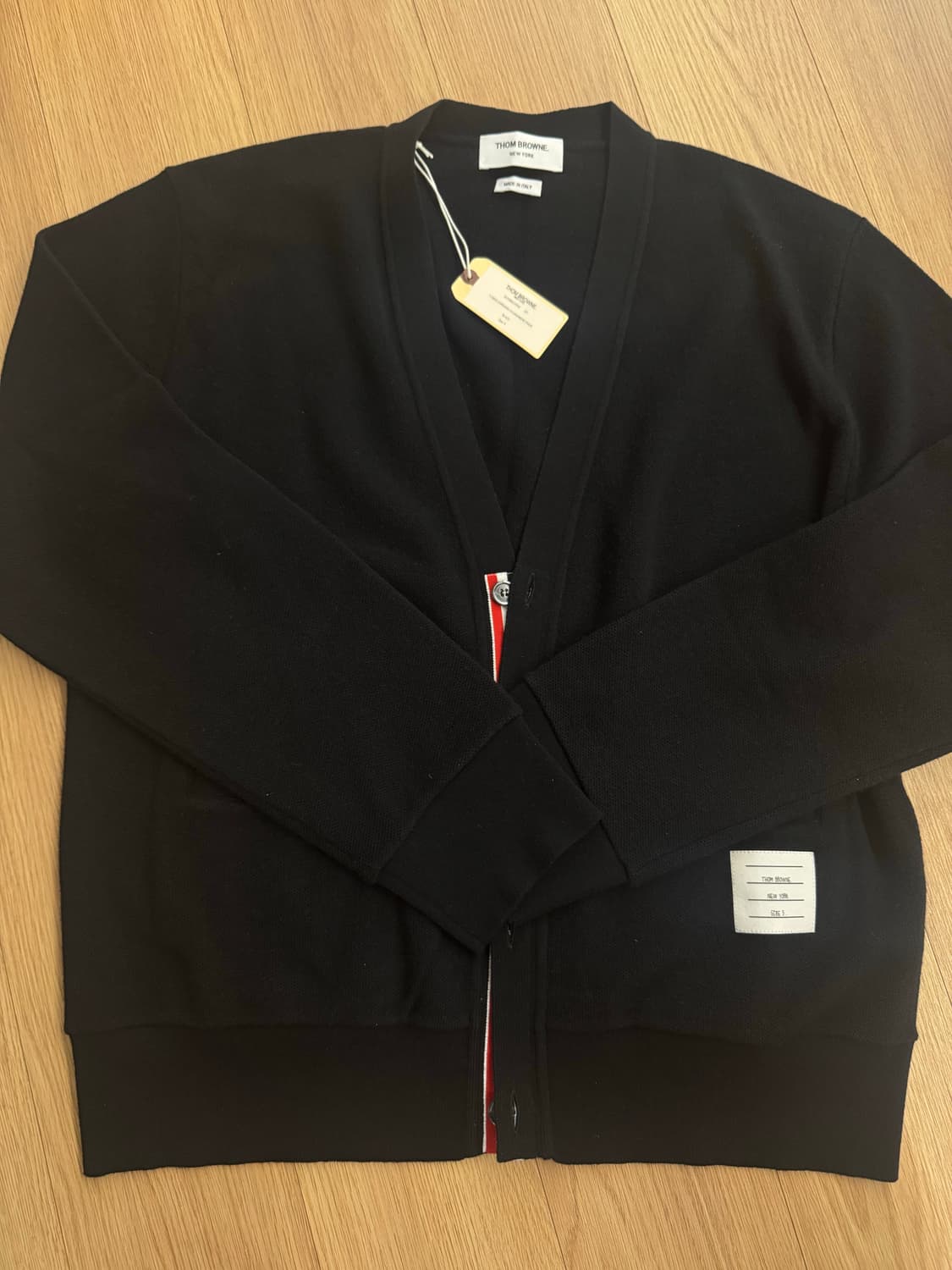 [새상품] 톰브라운 캐시미어 가디건 5사이즈 상품이미지1