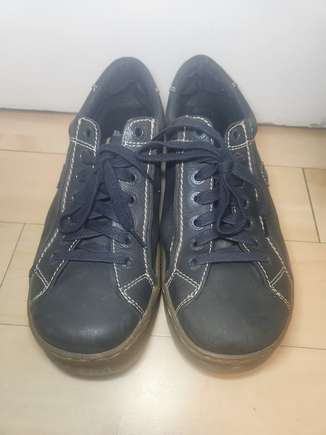 닥터마틴 2827 빈티지 블랙 스티치 스니커즈 270 상품이미지2