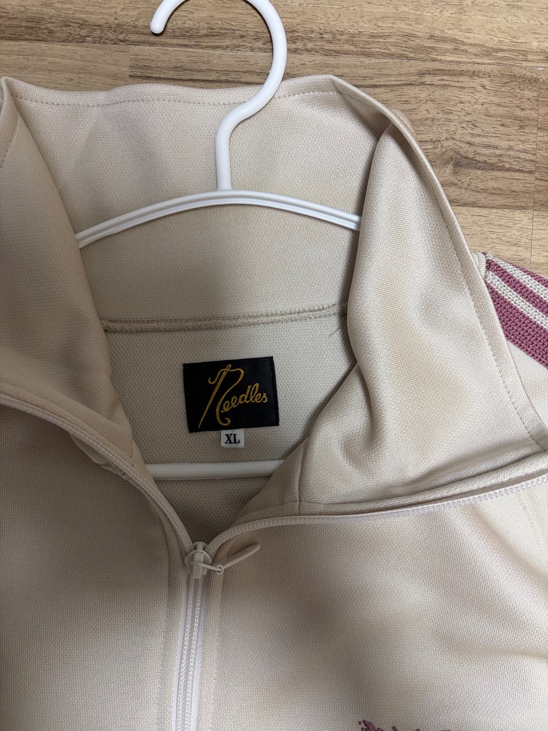 니들스 트랙자켓 25ss 상품이미지2