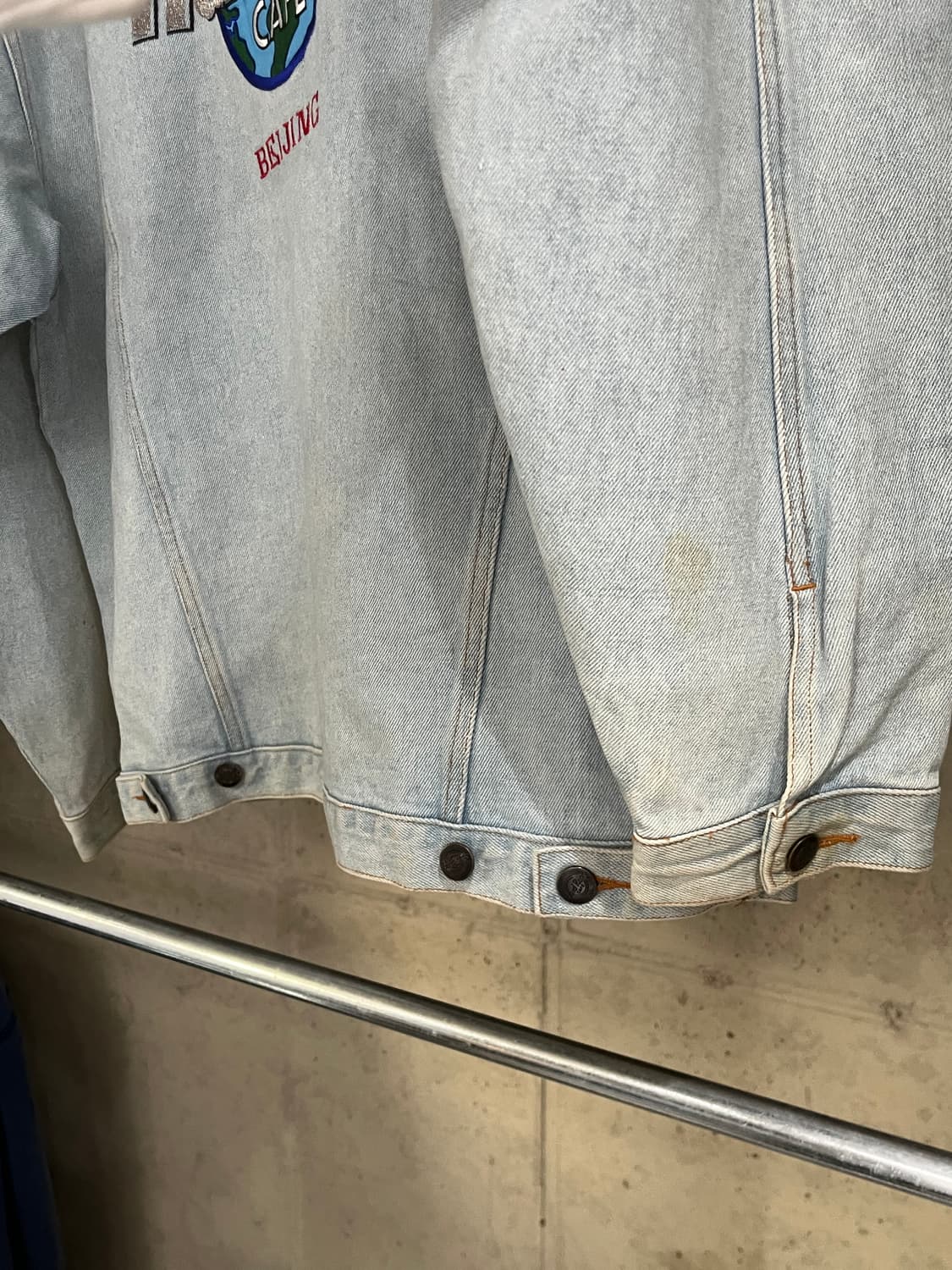 90s HARD ROCK CAFE DENIM JACKET 상품이미지9
