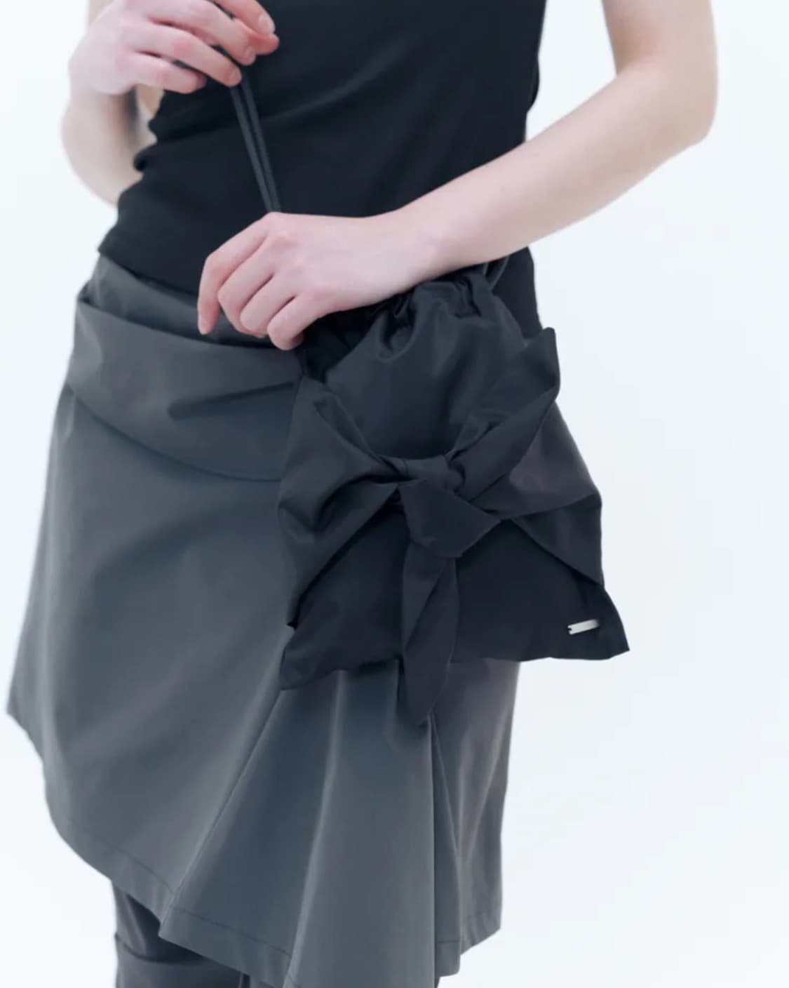 미세키서울 가방 Tie-up mini drawstring bag BLAC 상품이미지2