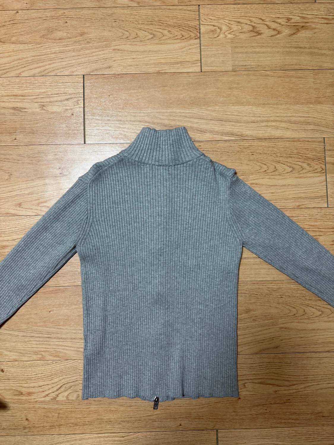 (1 size) 본투윈 한정판 머슬핏 니트집업 그레이 상품이미지2