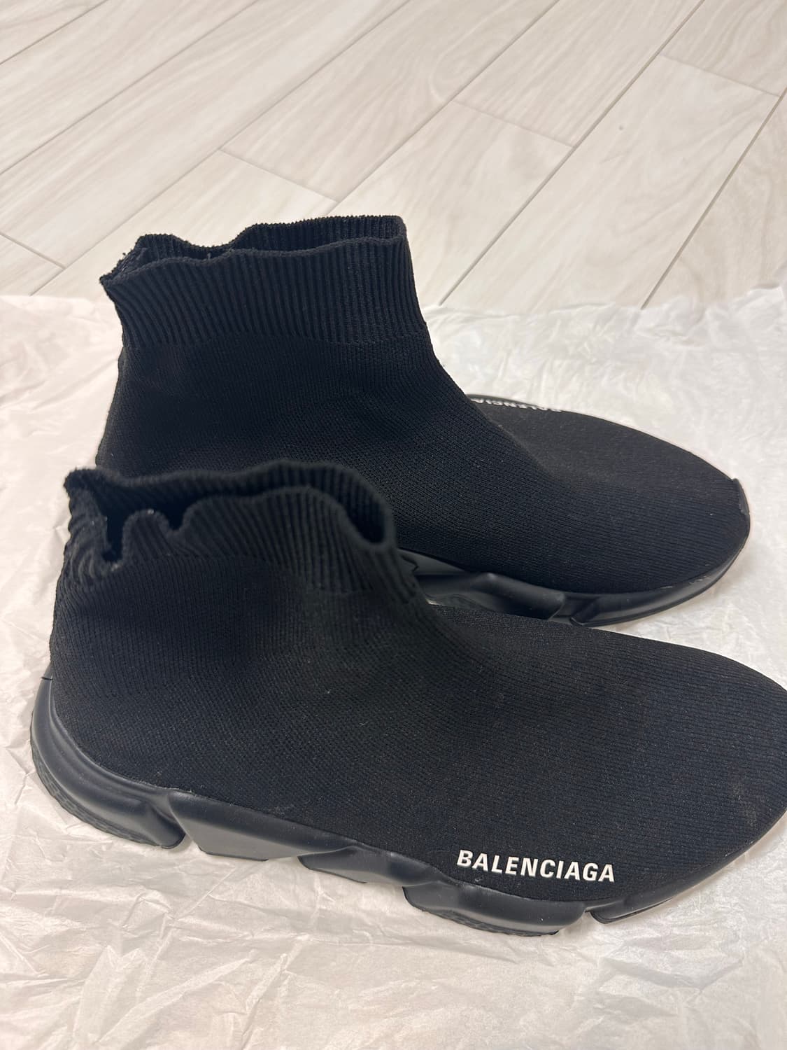 발렌시아가 스피드러너 상품이미지2