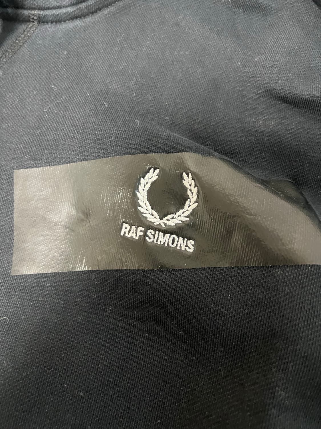 라프시몬스x프레드페리 테이프 후디 상품이미지3