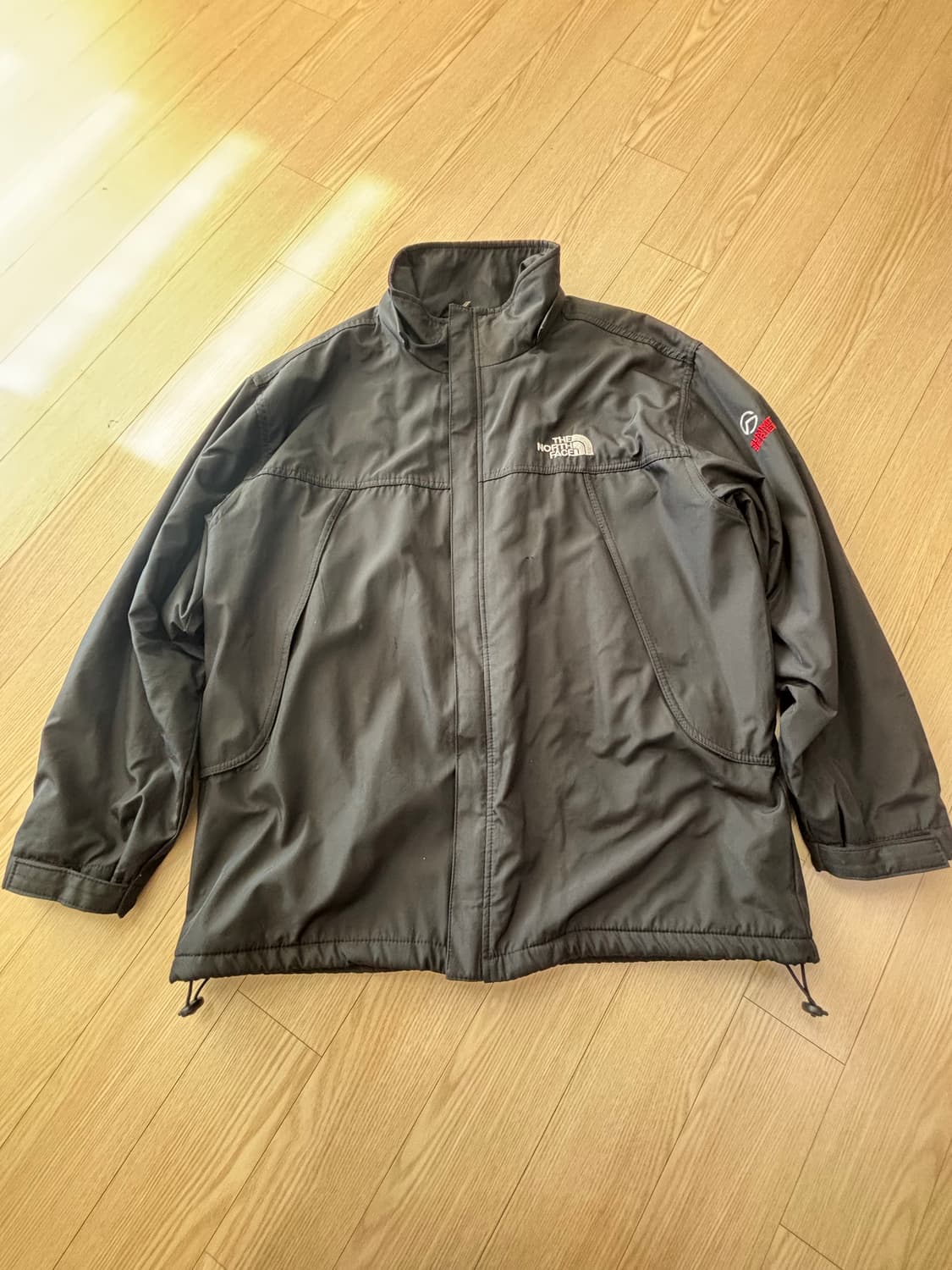 노스페이스 바람막이 블랙 상품이미지1