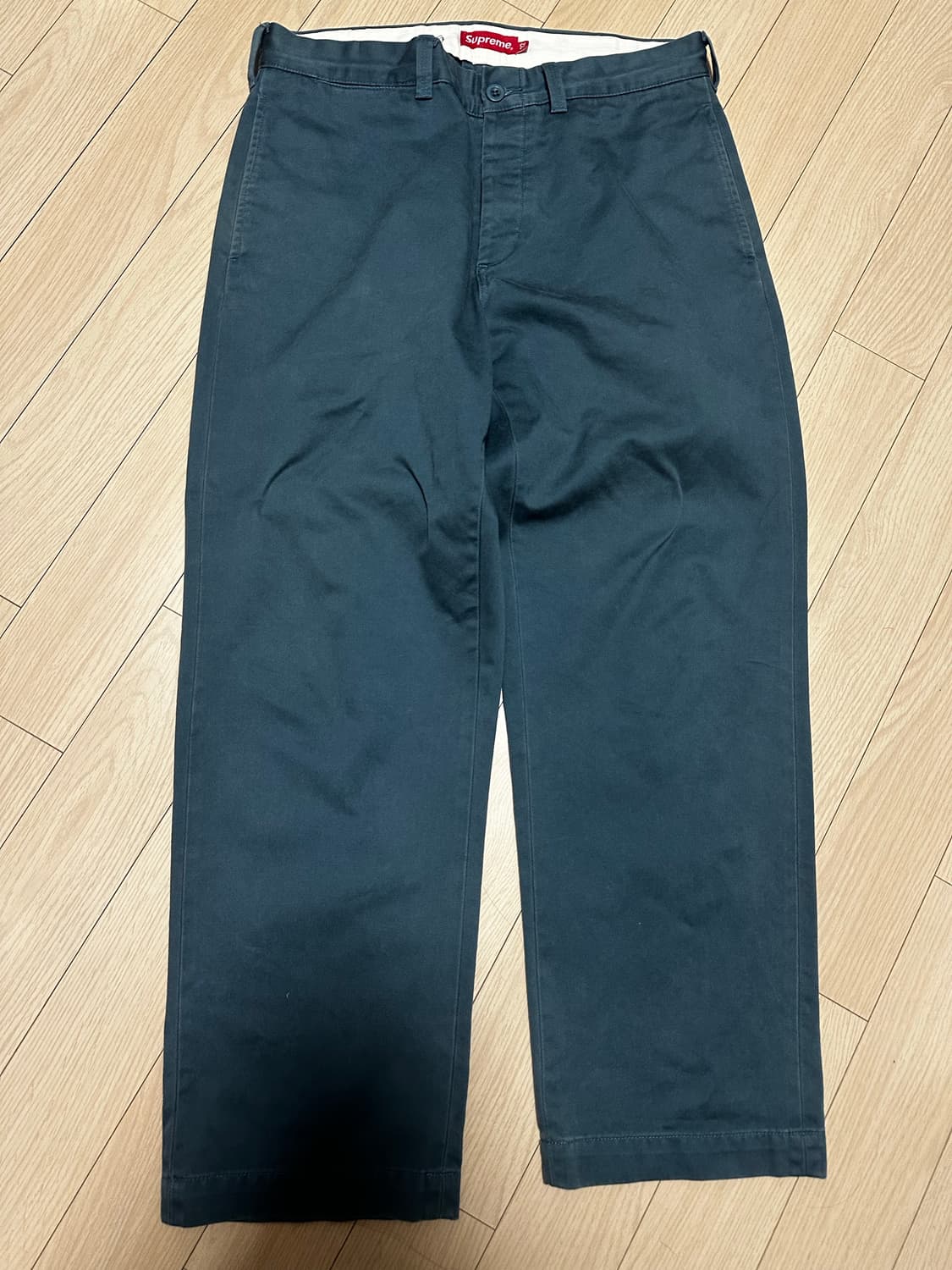 [32] 슈프림 핀업 걸 치노 슬레이트  상품이미지1